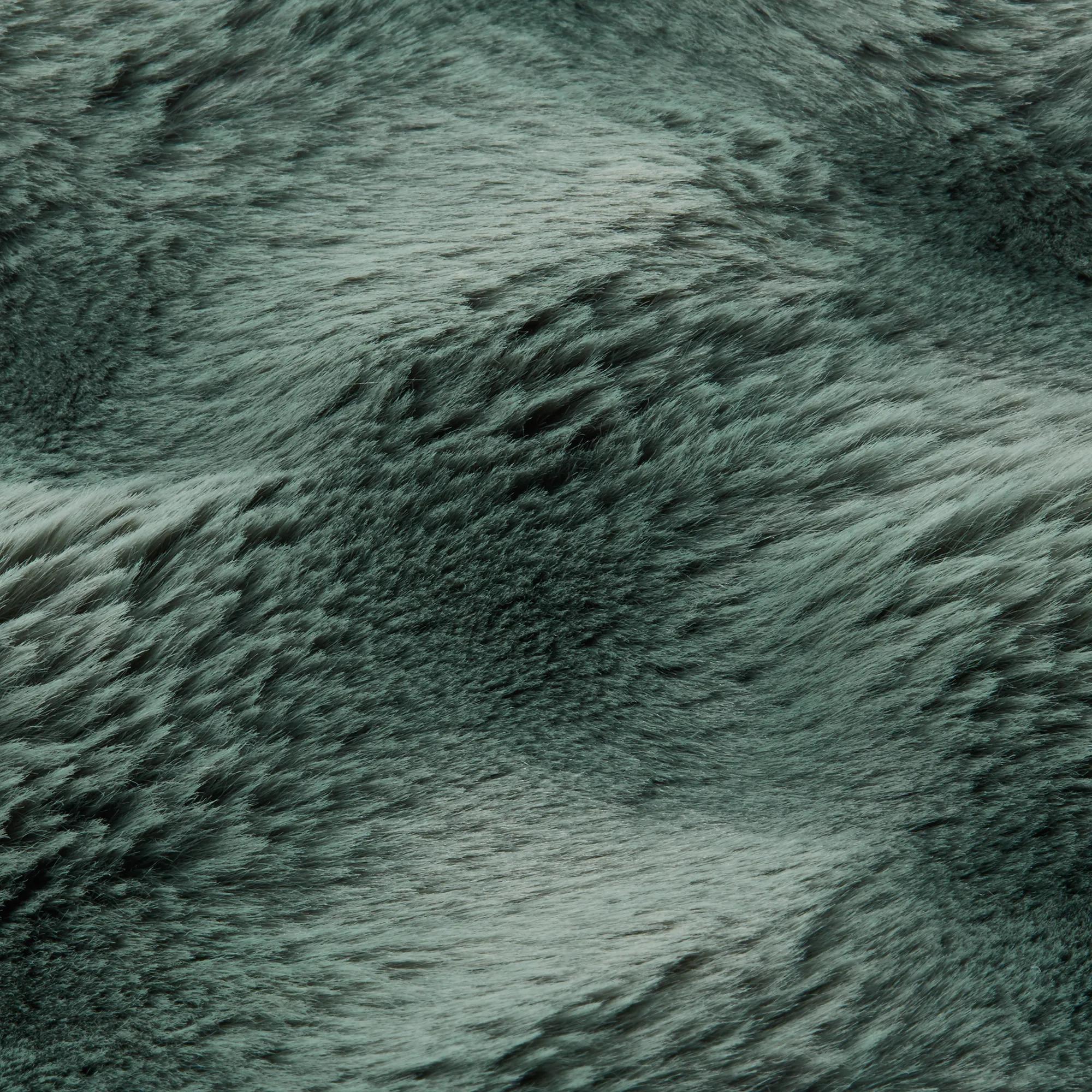 Amelia Fur Throw - Image 4