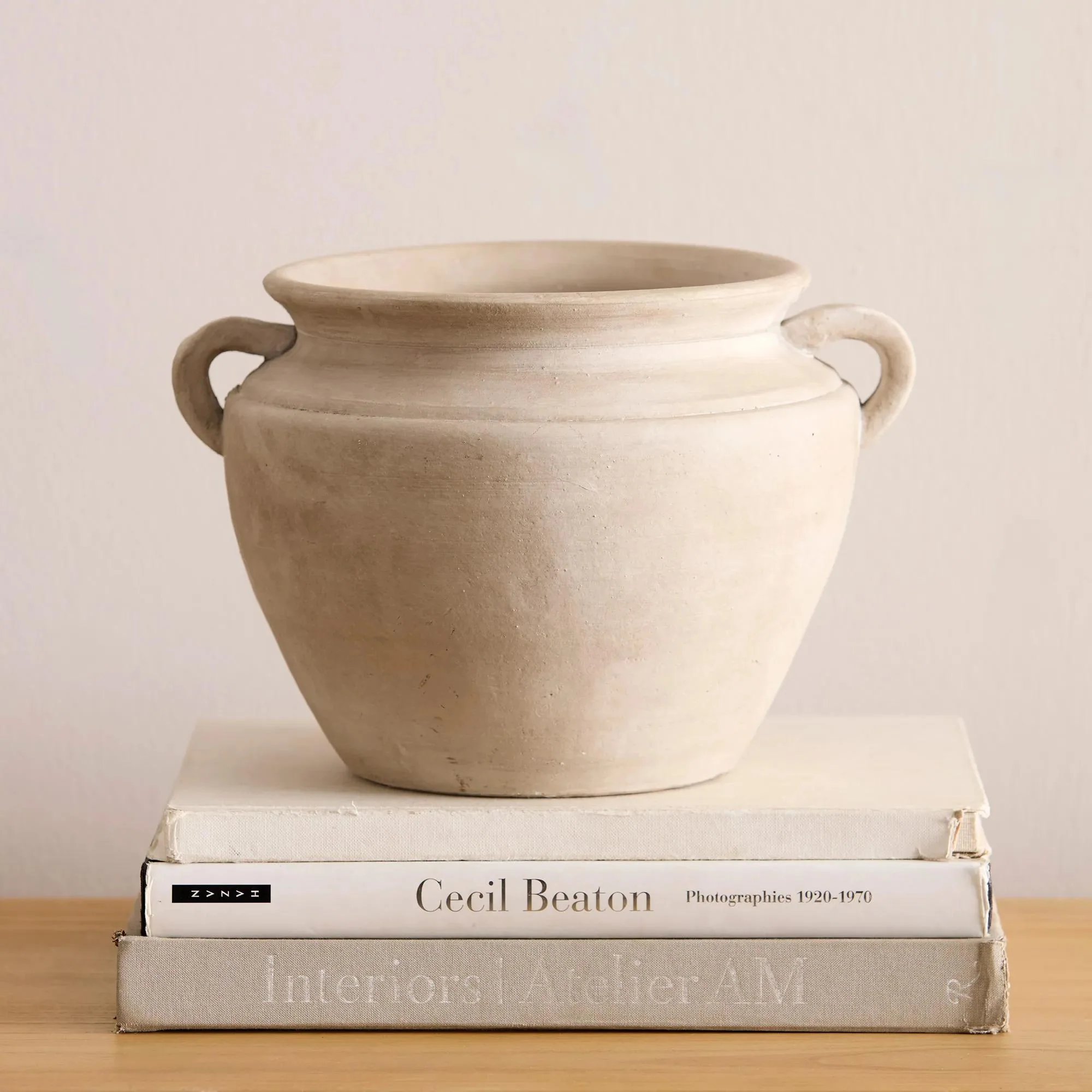 Antique bowl with handles - Image 6