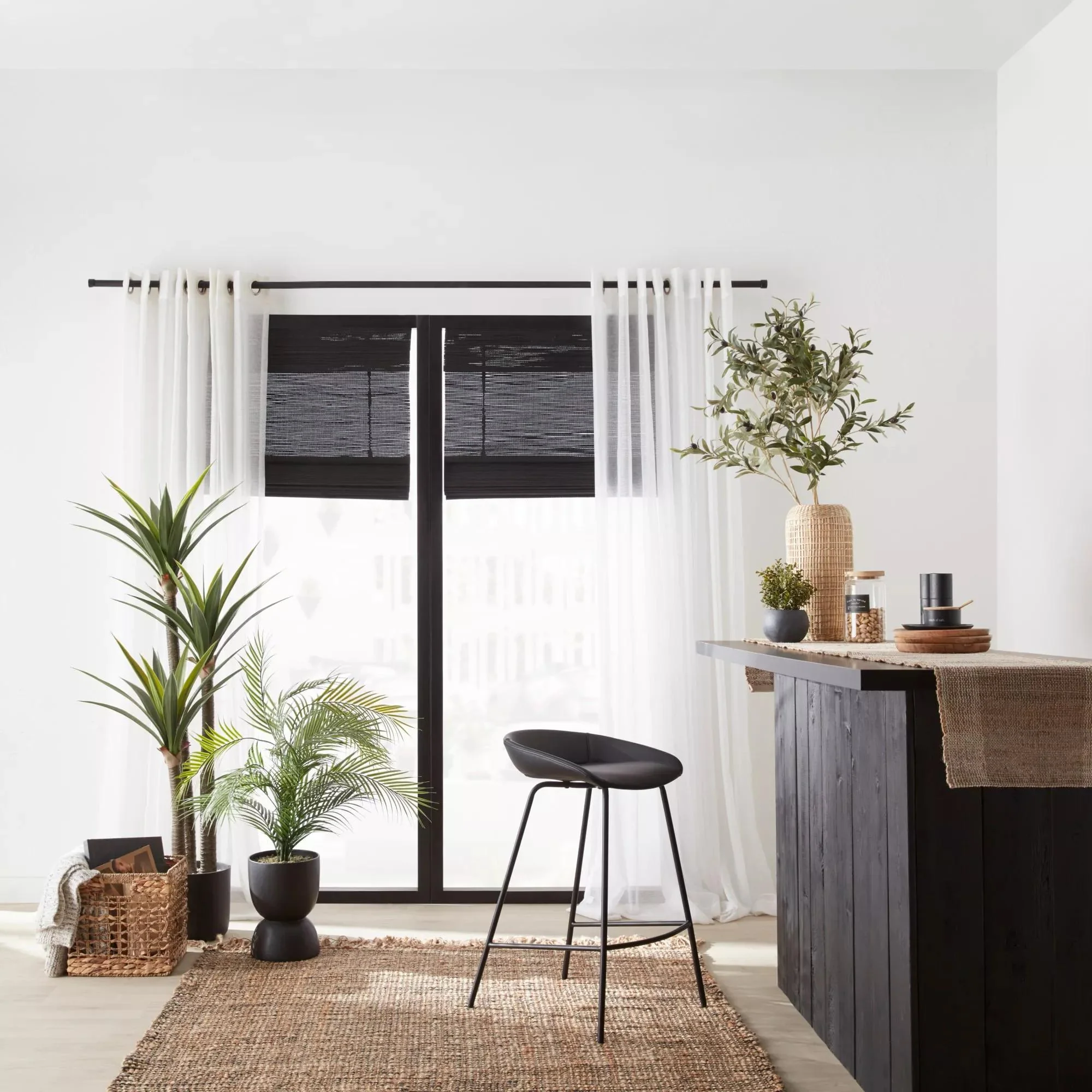Bali Black Cordless Shade - Image 3