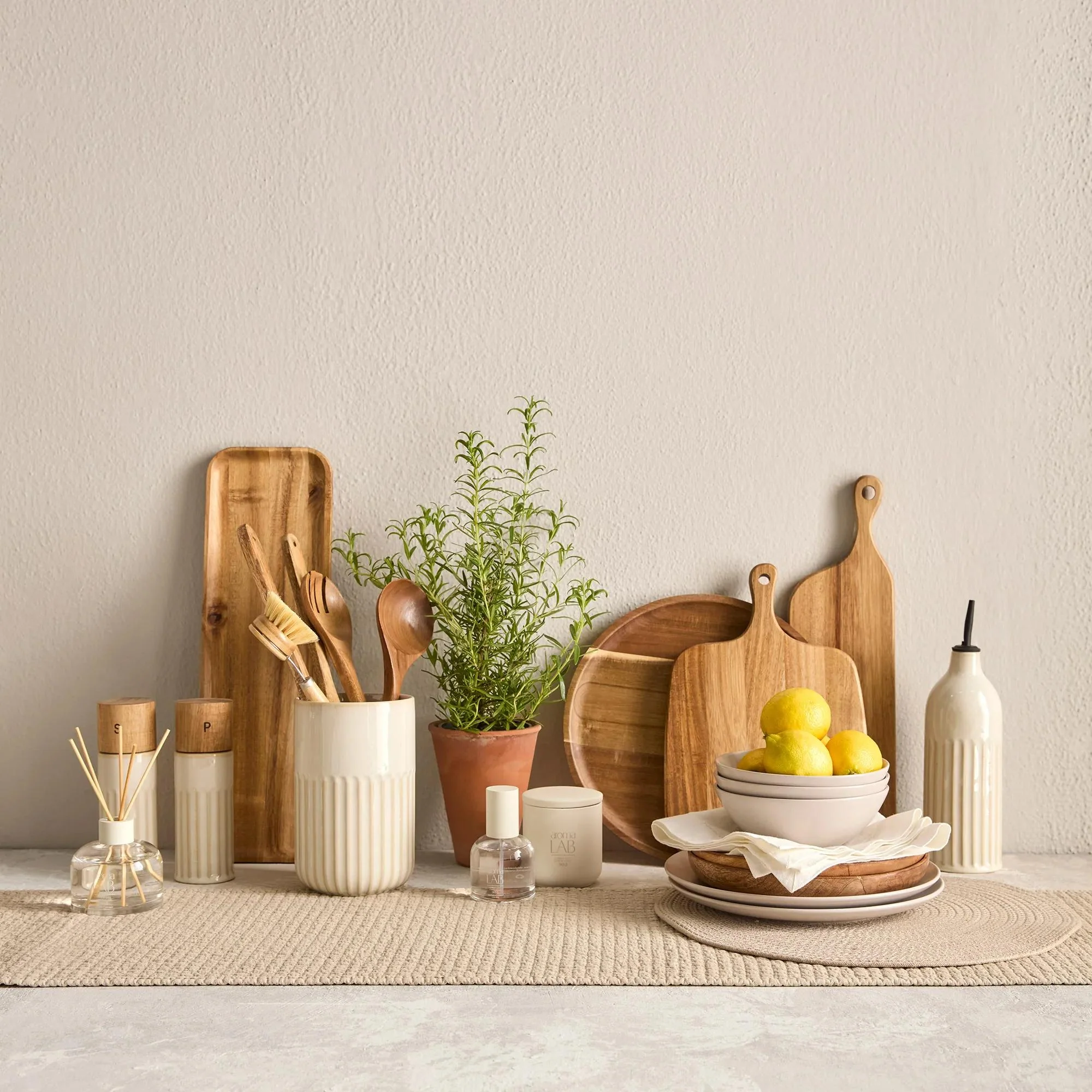 Beige Salt Grinder - Image 4