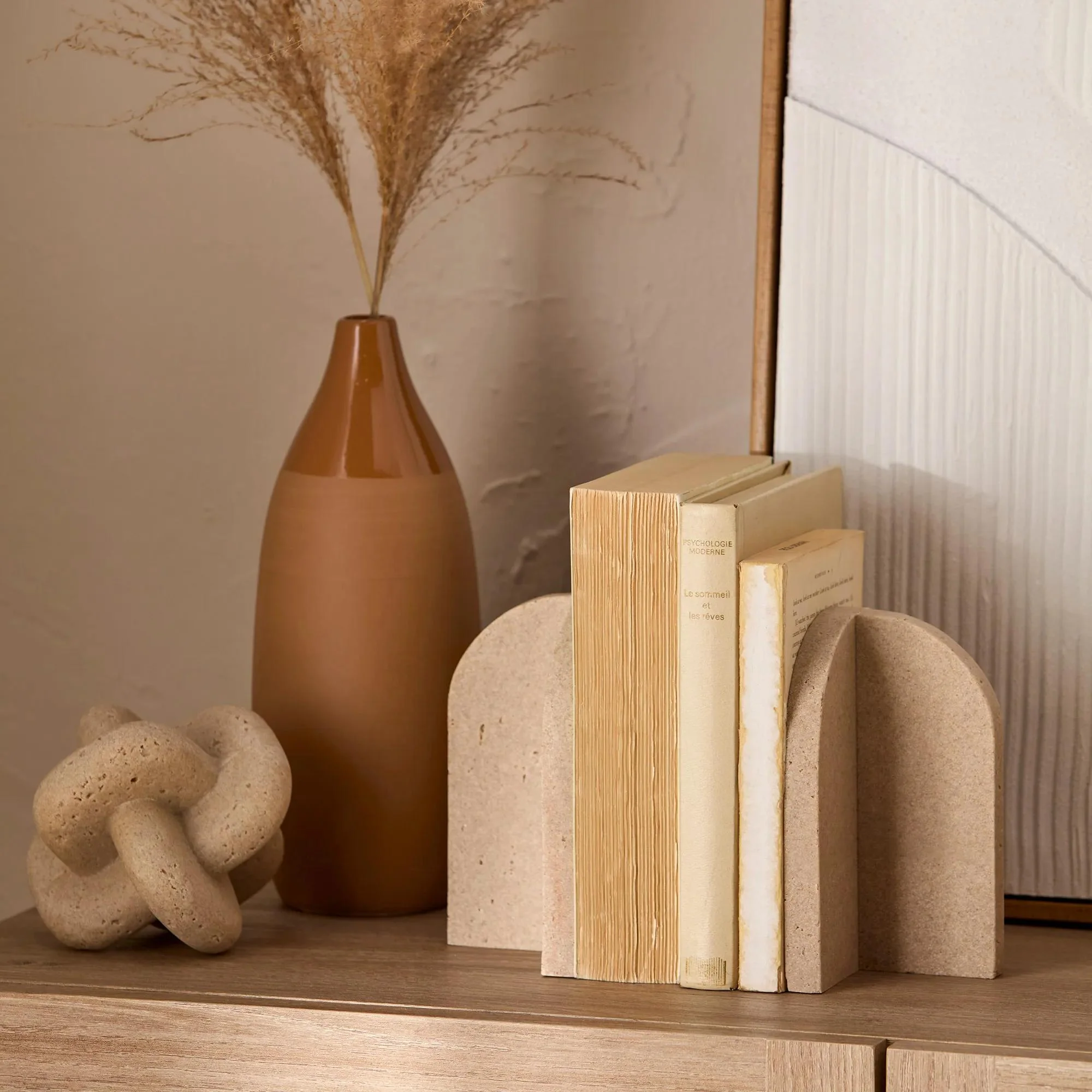 Bookend in Resin - Image 3