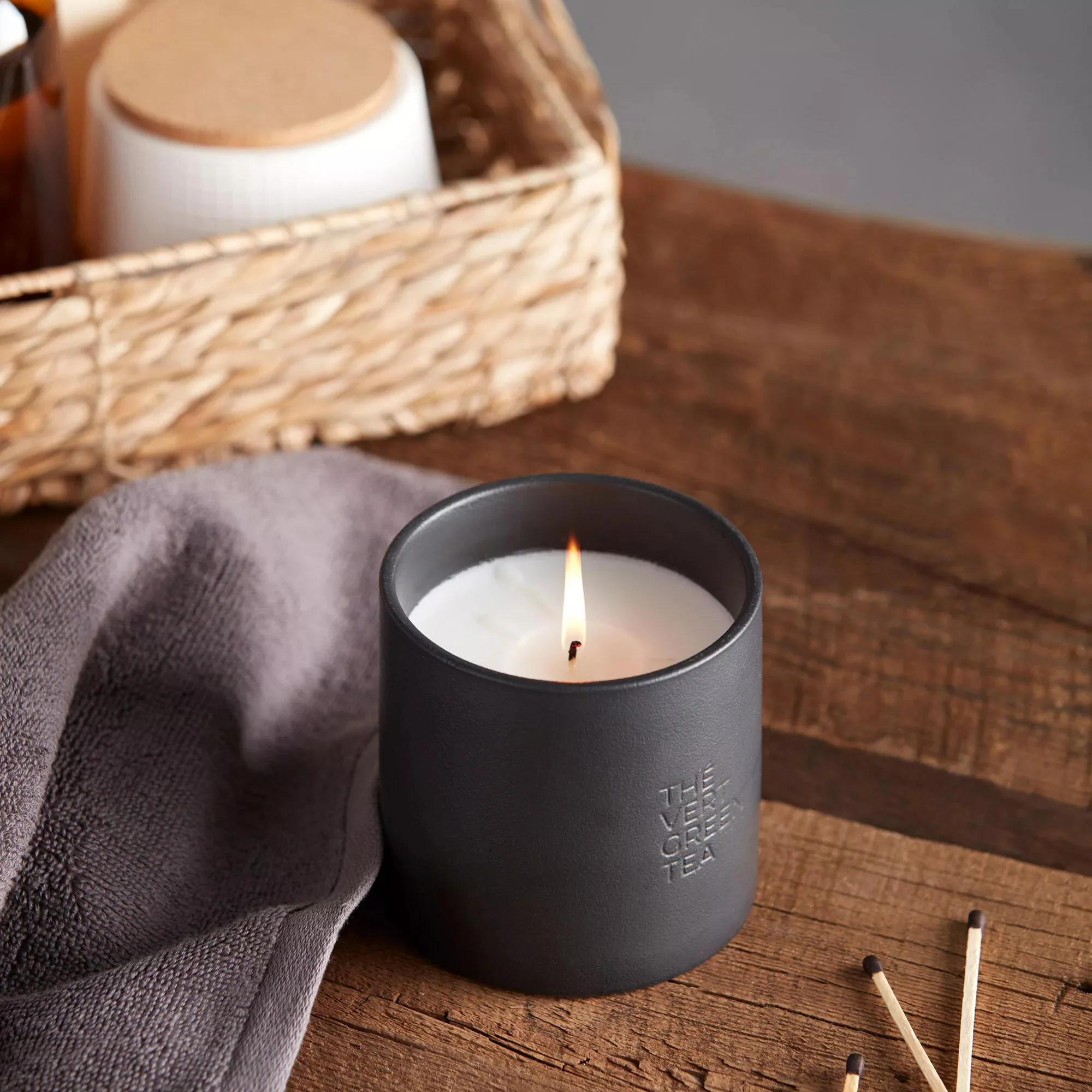 Bouclair Green Tea Candle with Wooden Lid - Image 5
