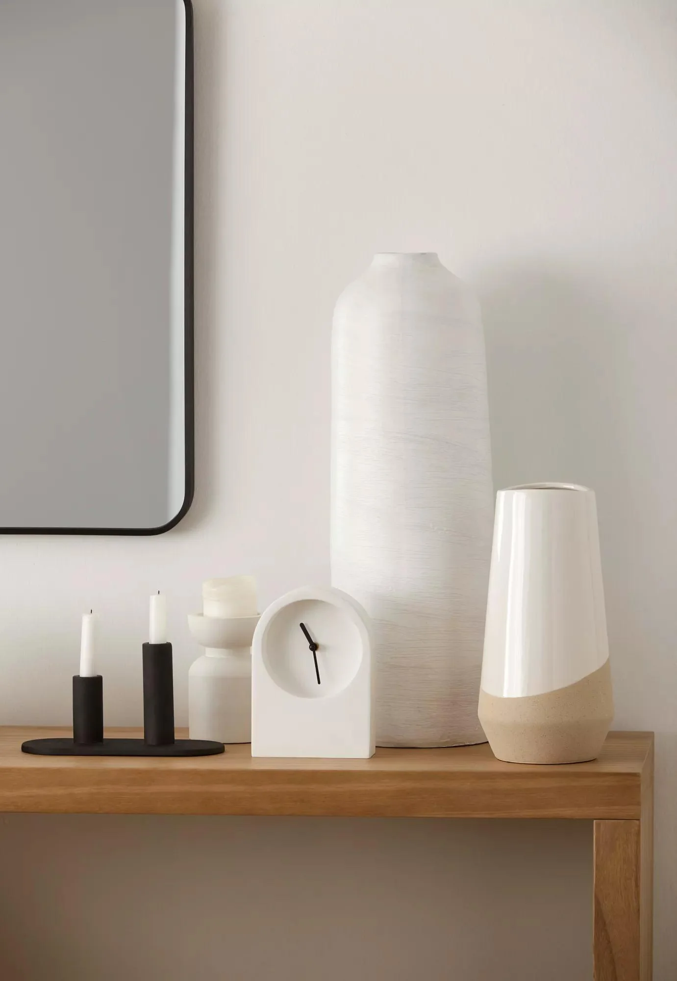 Cement Table Clock - Image 6