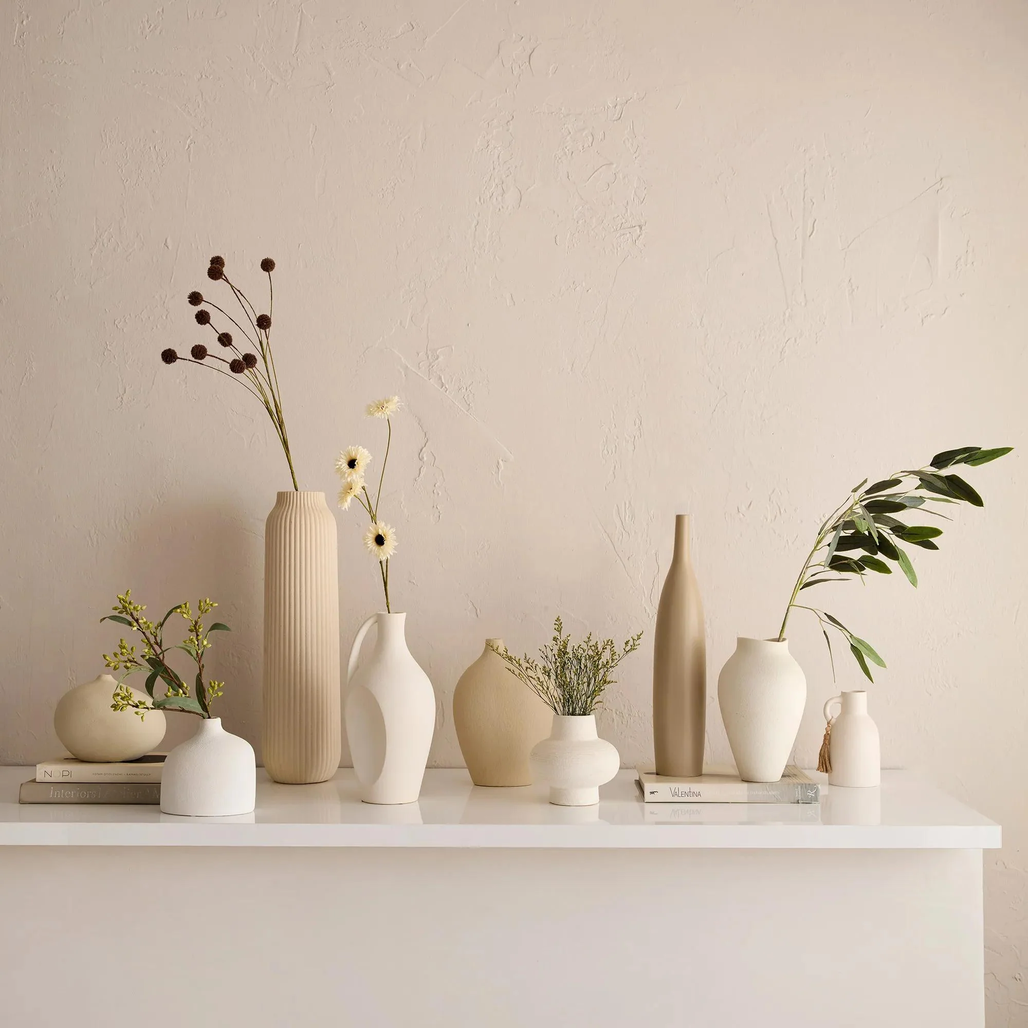 Ceramic Bottle Vase with Tassel - Image 4