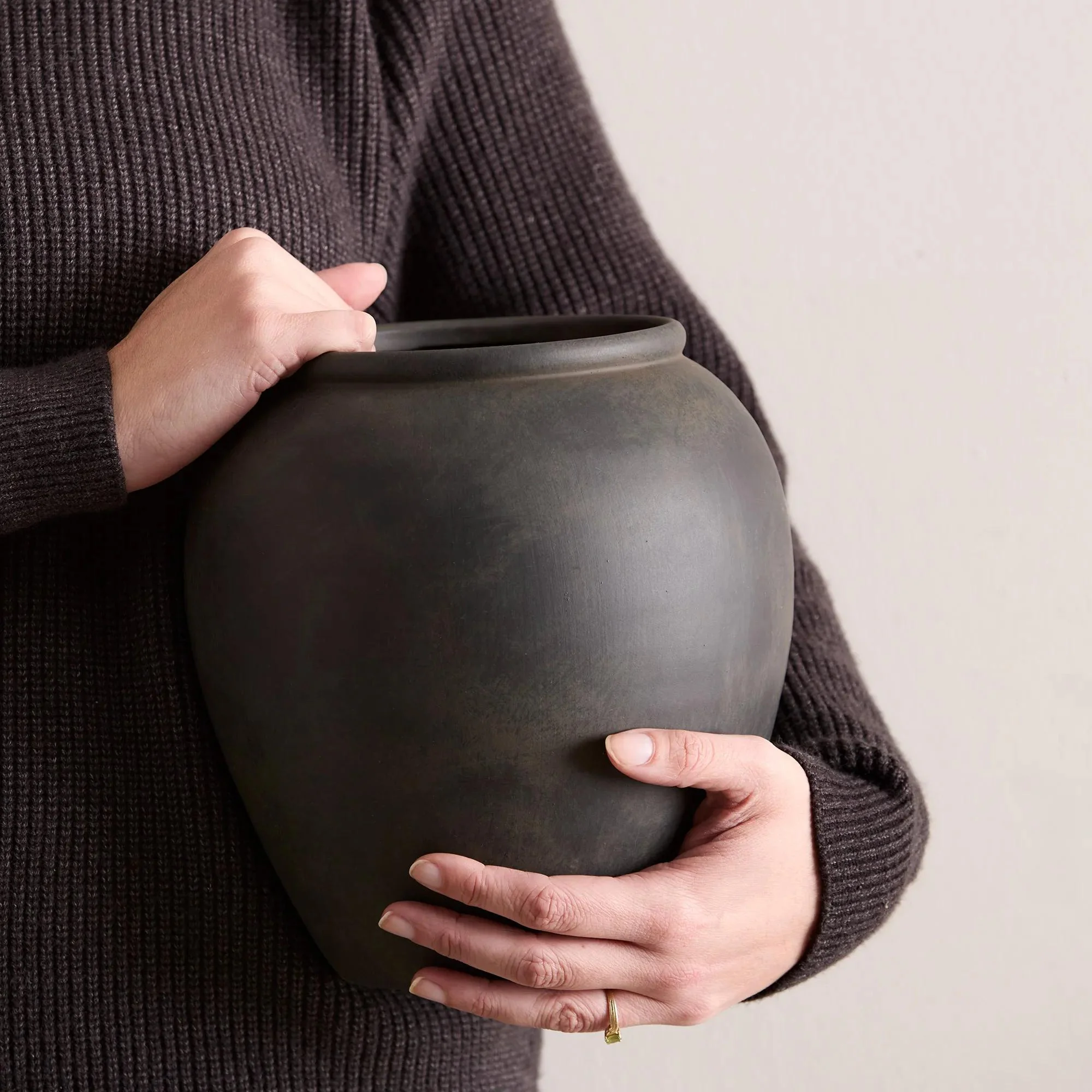Ceramic Table Vase - Image 3