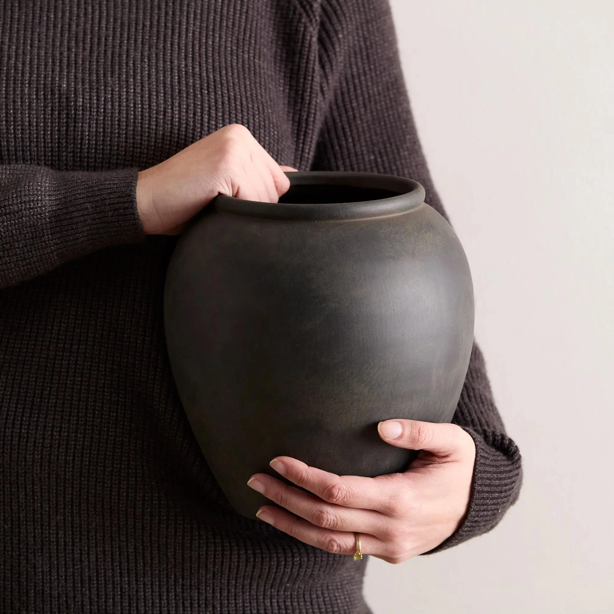 Ceramic Table Vase - Image 8