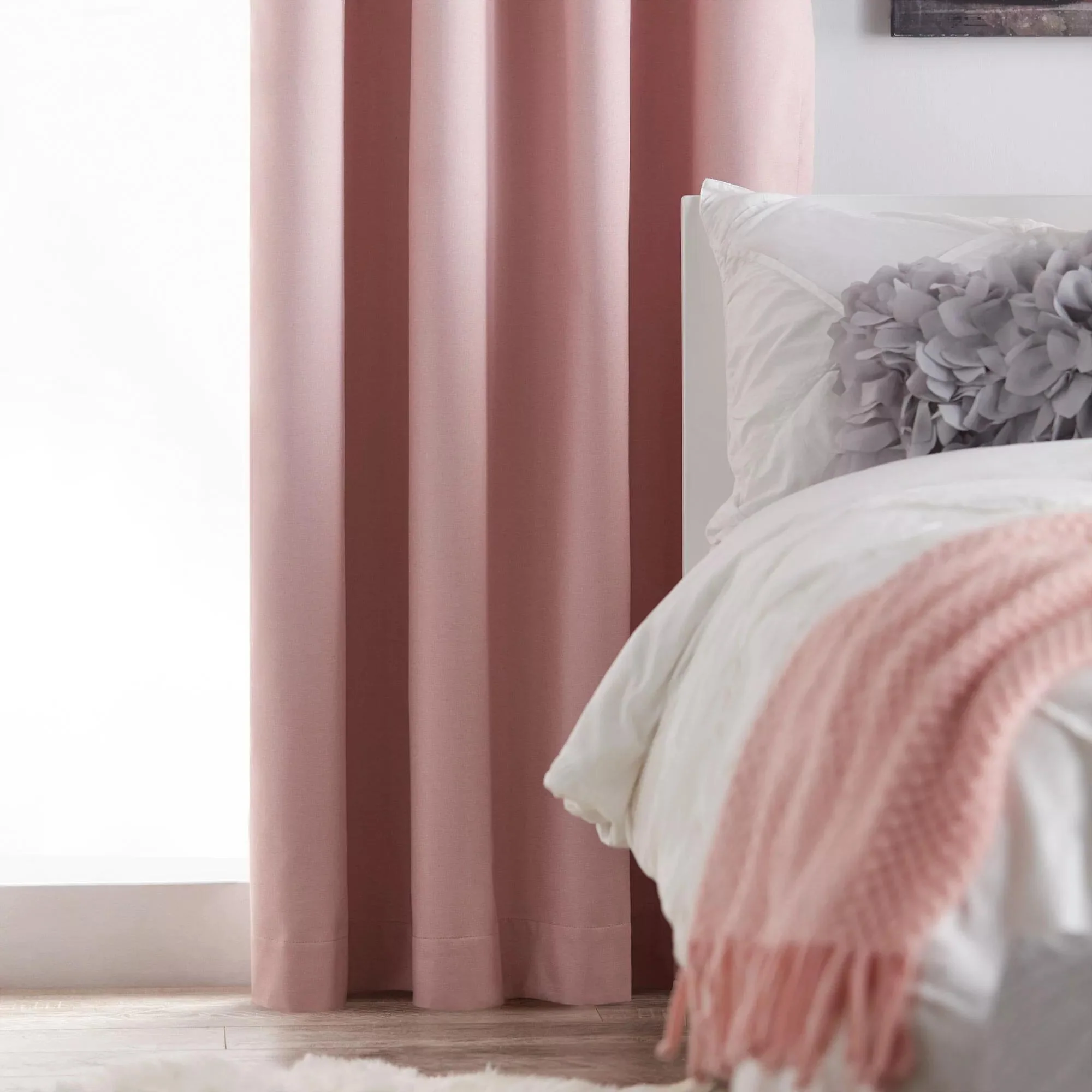 Vintage Pink Chambray Blackout Curtain - Image 3