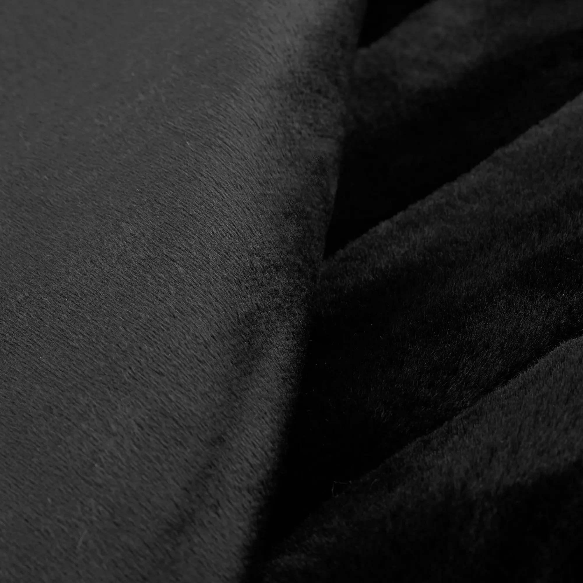 Black Cougar Faux Fur Throw - Image 3
