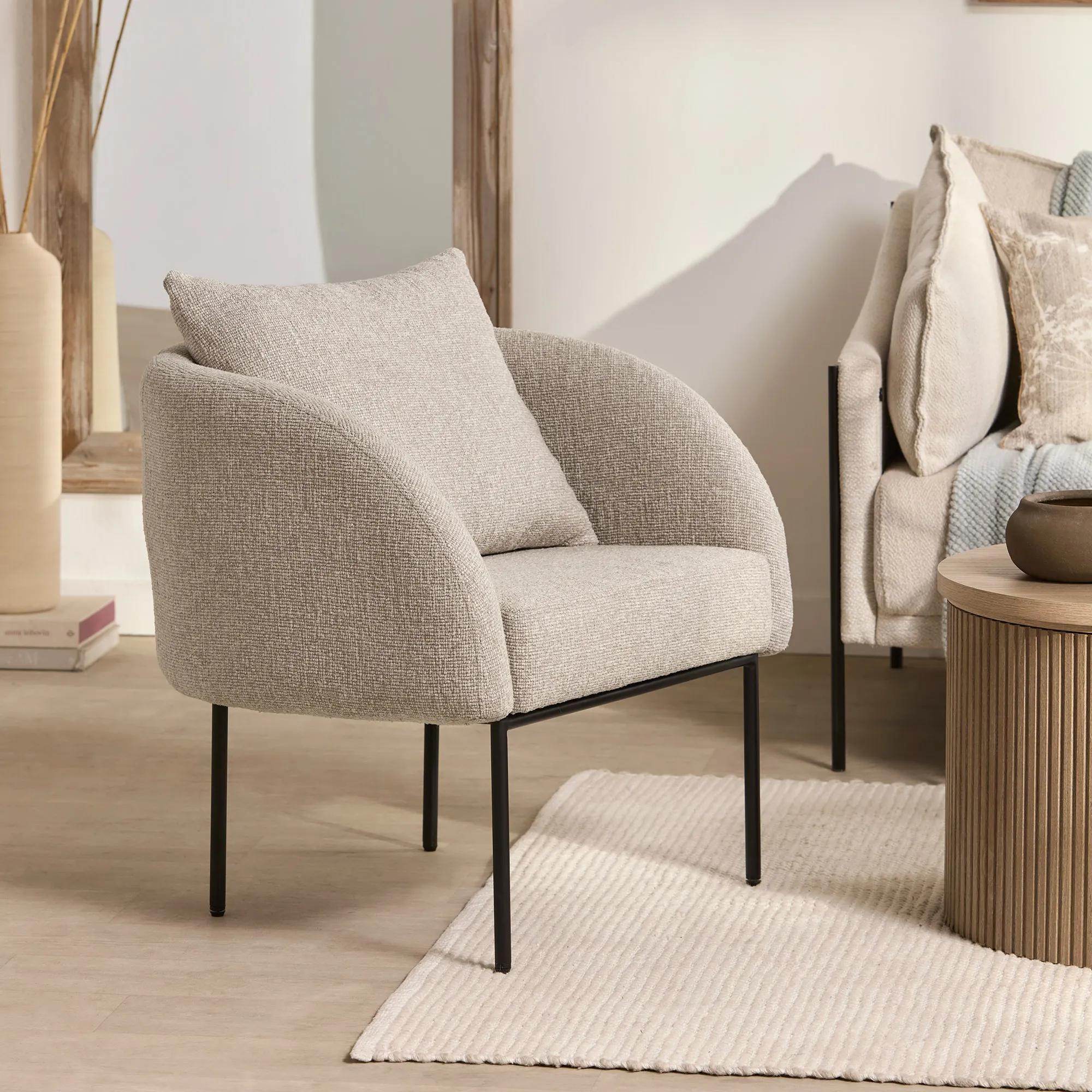 Cozy Accent Chair - Image 2