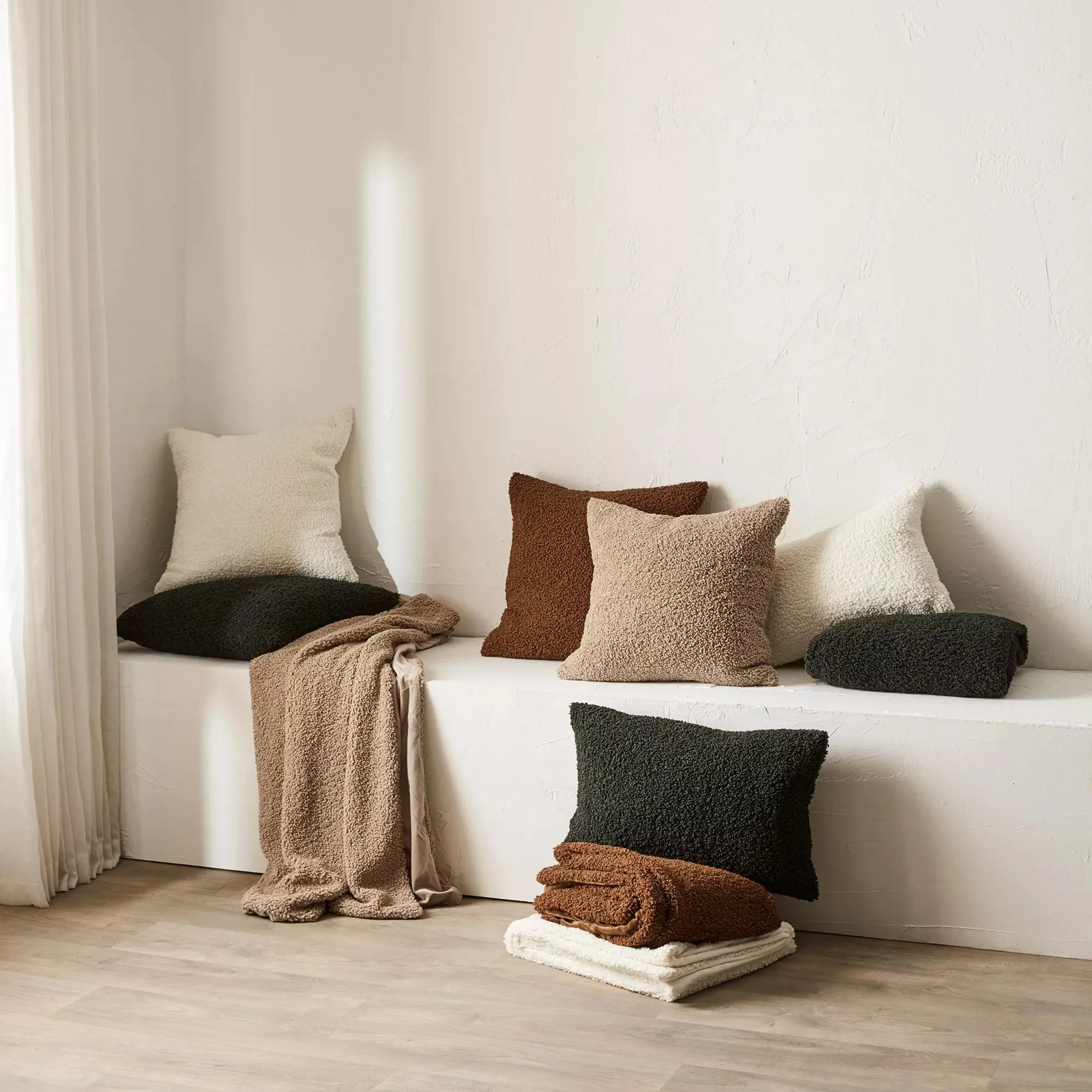 White Doodle Boucle Throw - Image 5