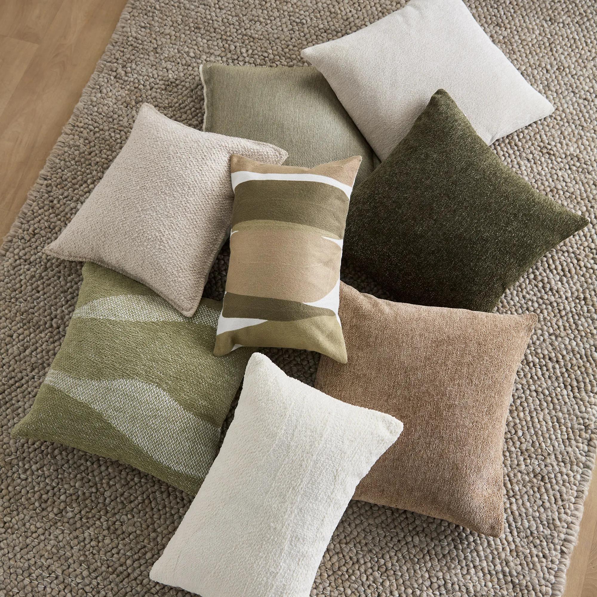 Nariko Decorative Pillow - Image 4