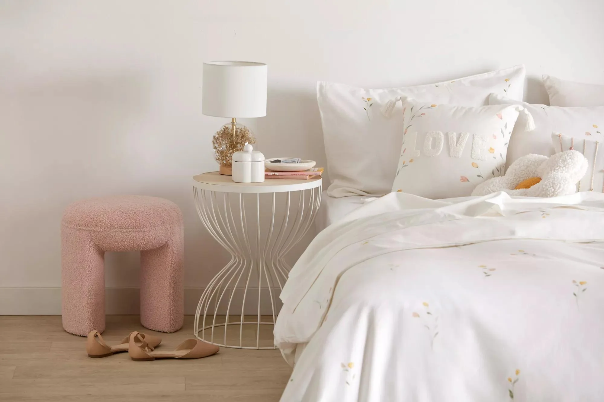 Dried Flowers Table Lamp - Image 10
