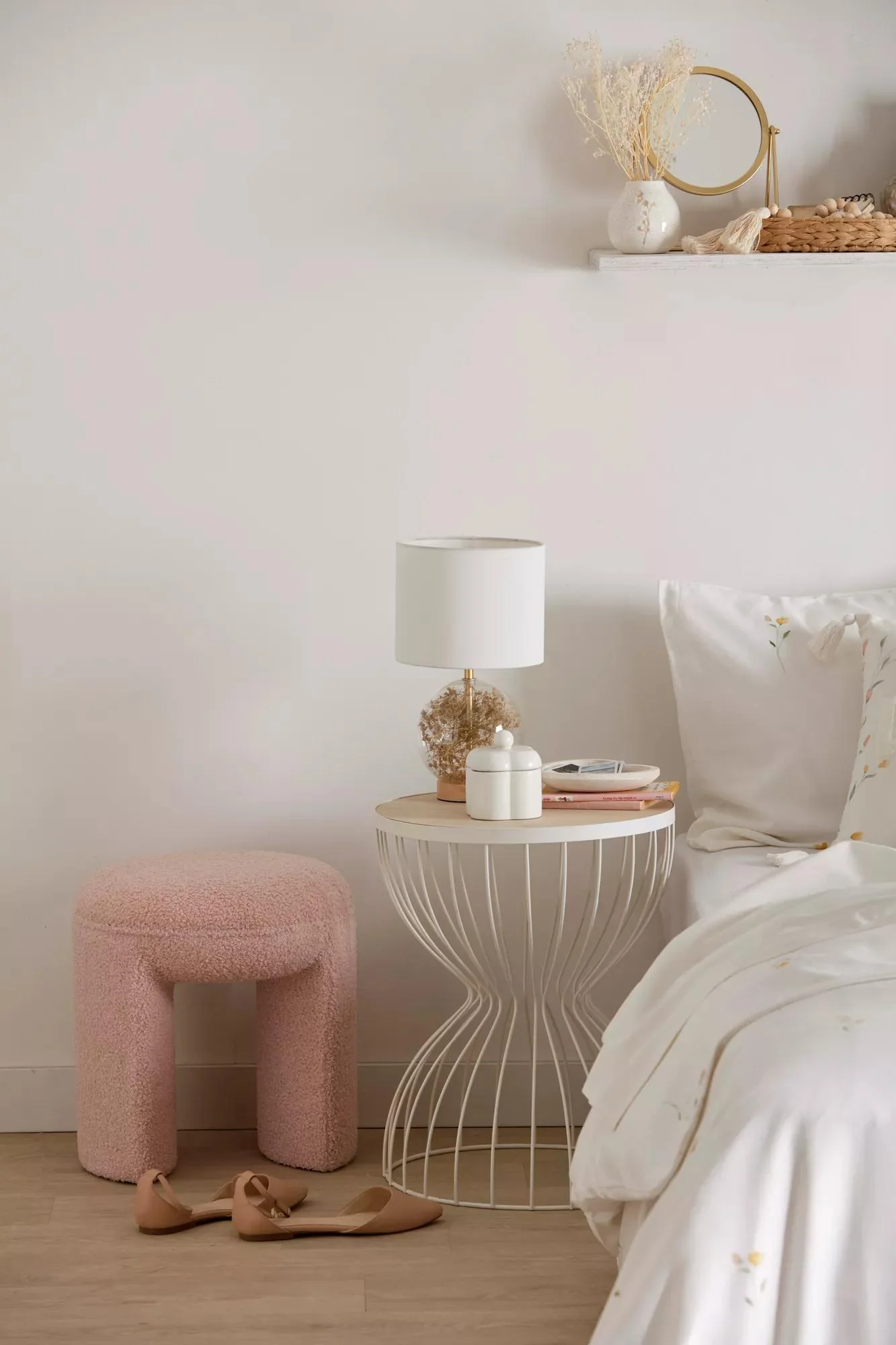 Dried Flowers Table Lamp - Image 11