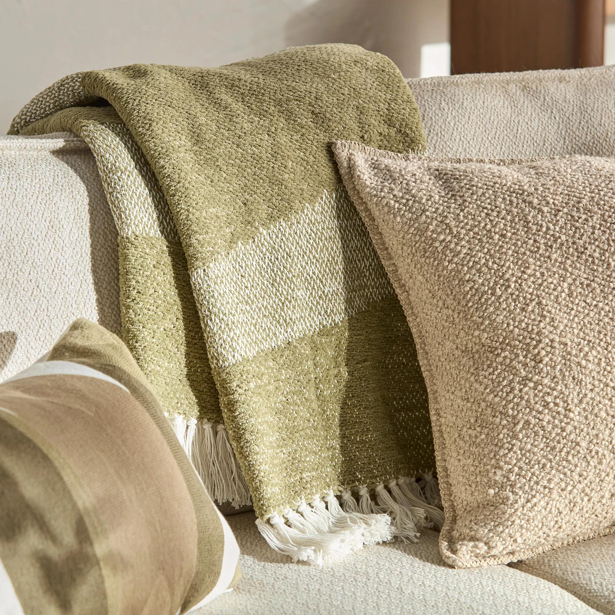 Dugan Decorative Throw - Image 2