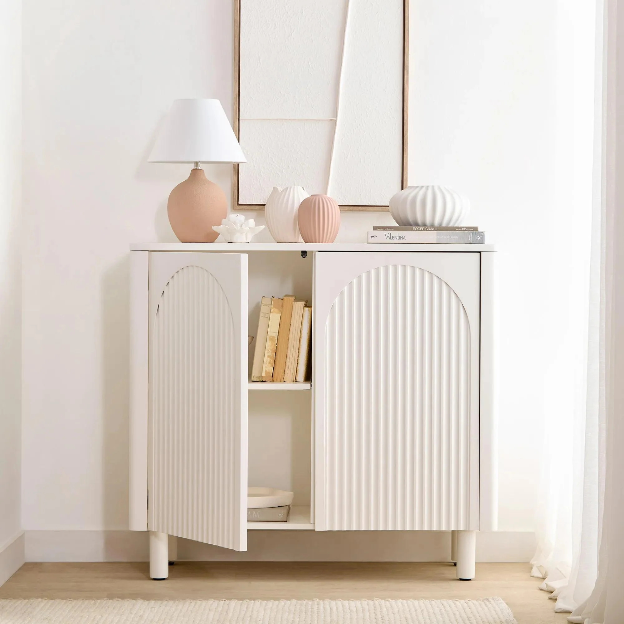 Ceramic Ribbed Table Vase - Image 4