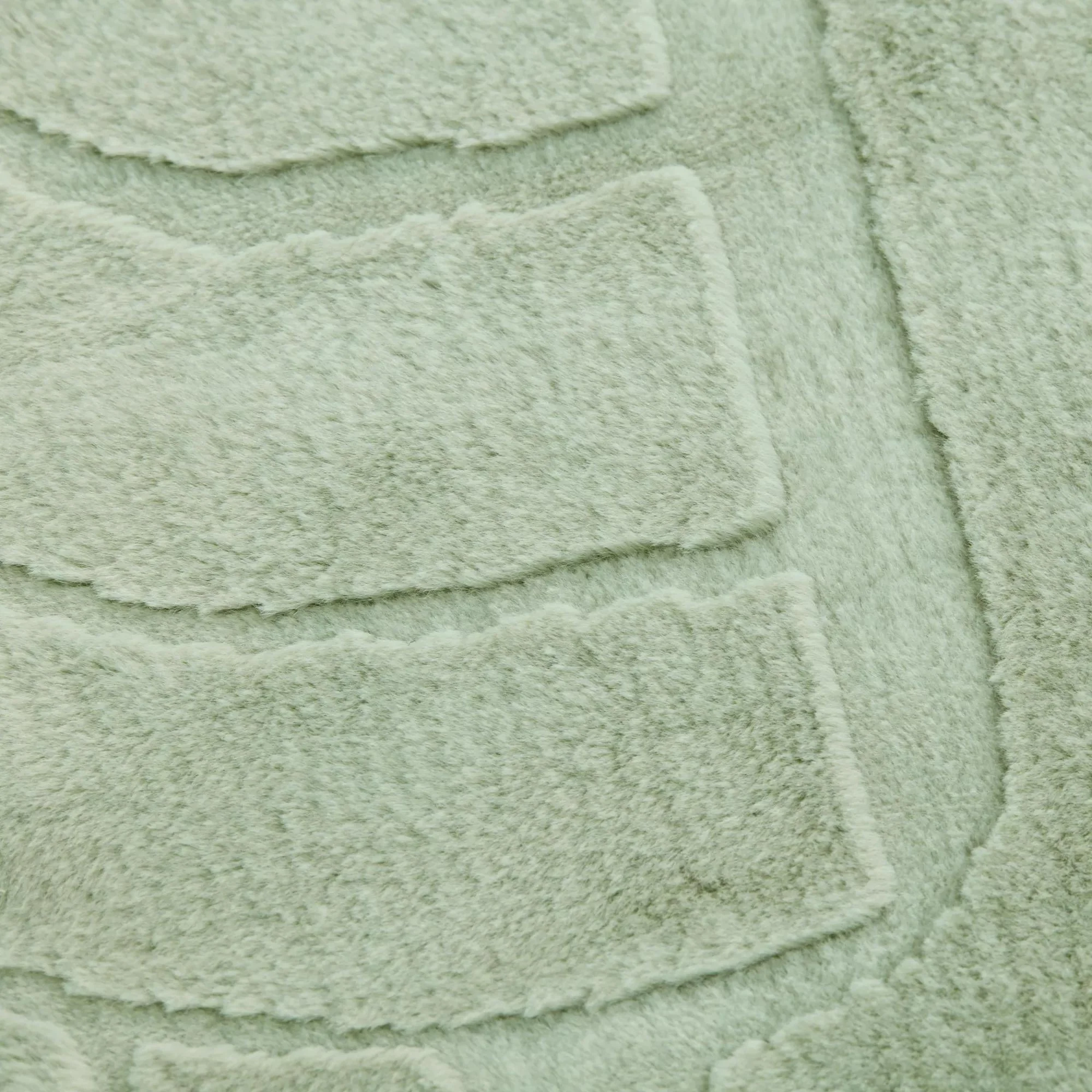 Faux fur Rug - Image 4
