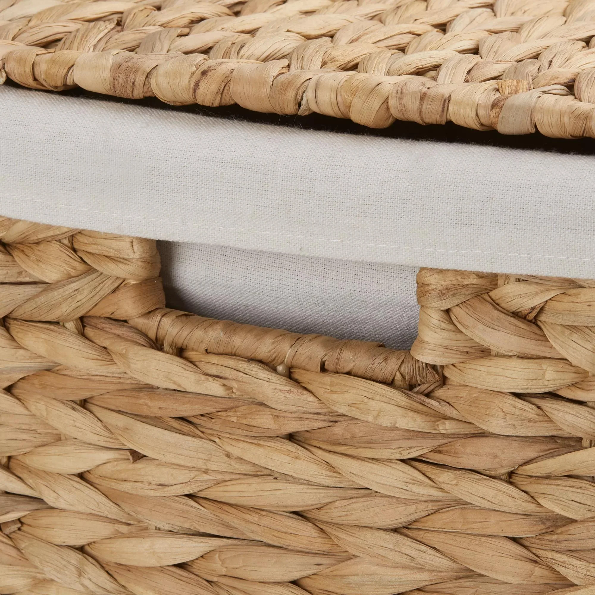 Foldable Water Hyacinthe Hamper - Image 3