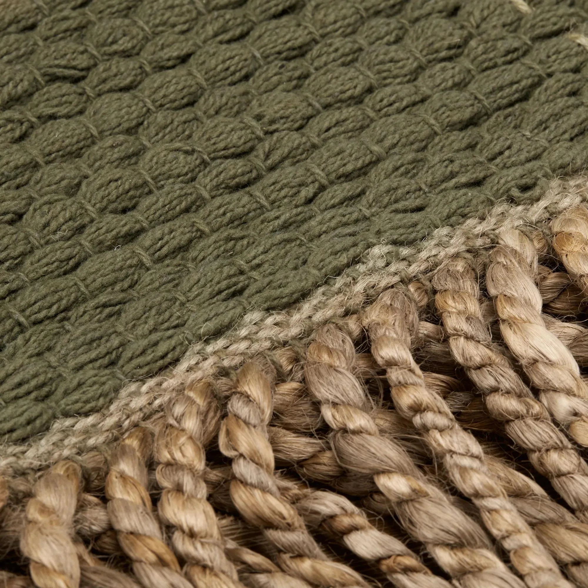 Green Table Runner - Image 4