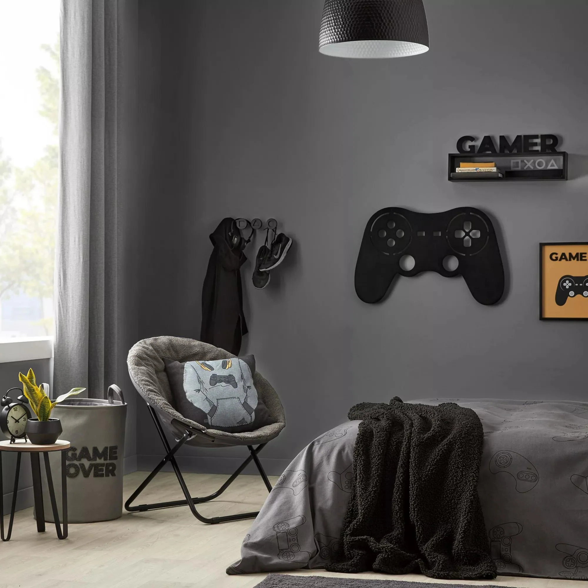 Grey Game On Hamper - Image 2