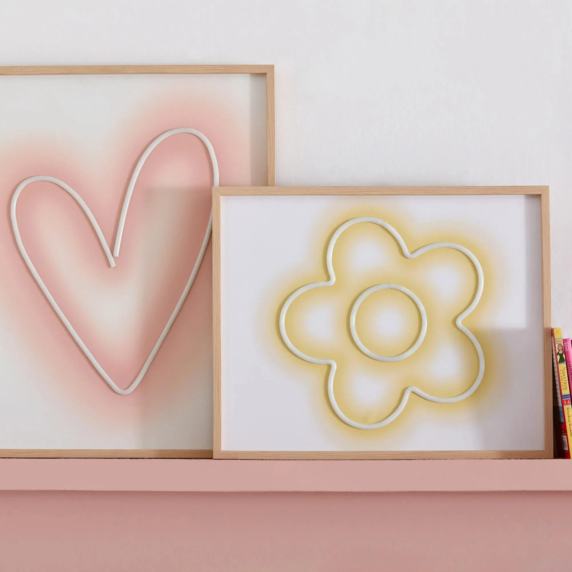 Heart Neon Light Wall Decor - Image 8