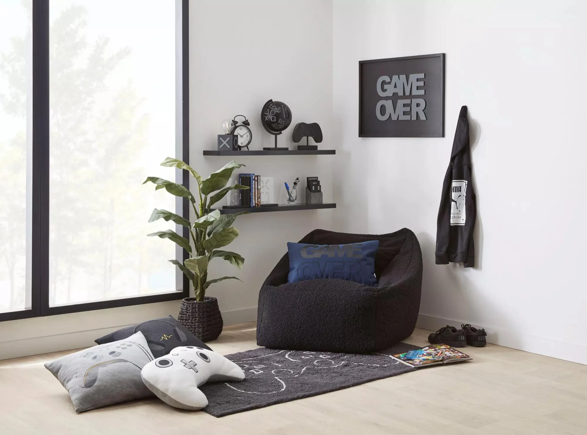 James Decorative Pillow - Image 5
