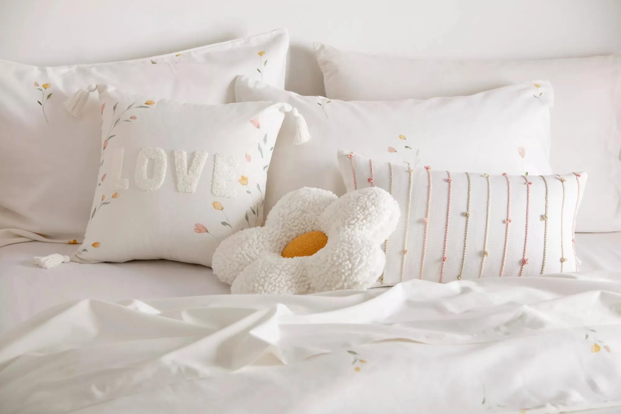 Kandi Decorative Pillow - Image 5