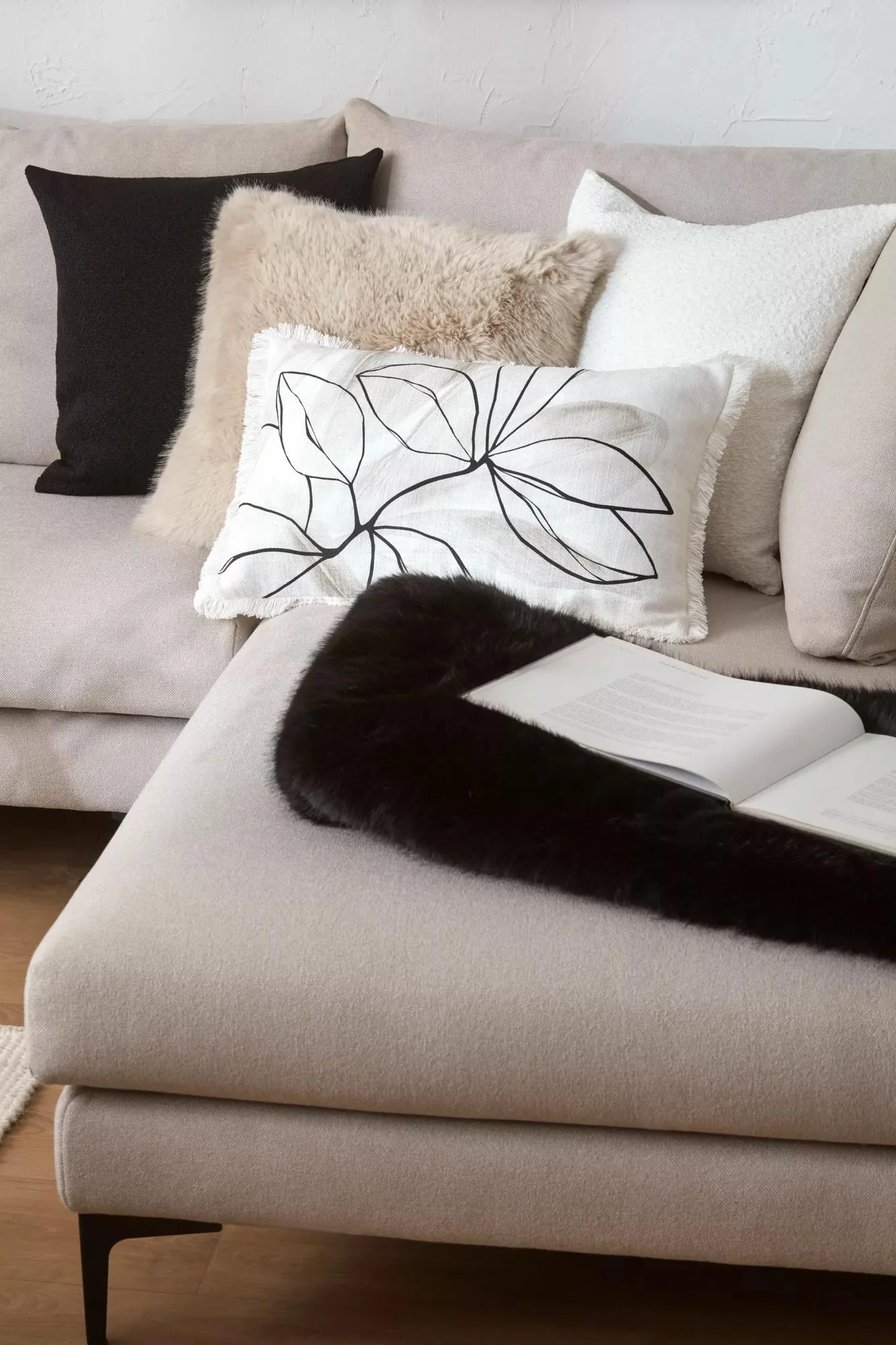Black Logan Faux Fur Throw - Image 8
