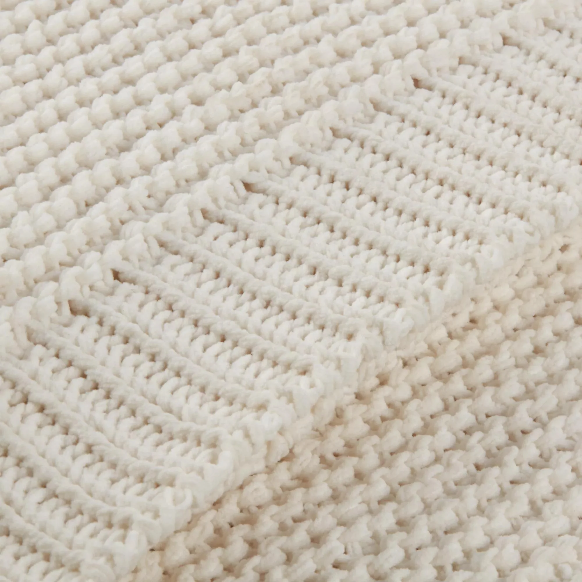 White Lonny Woven Throw - Image 3