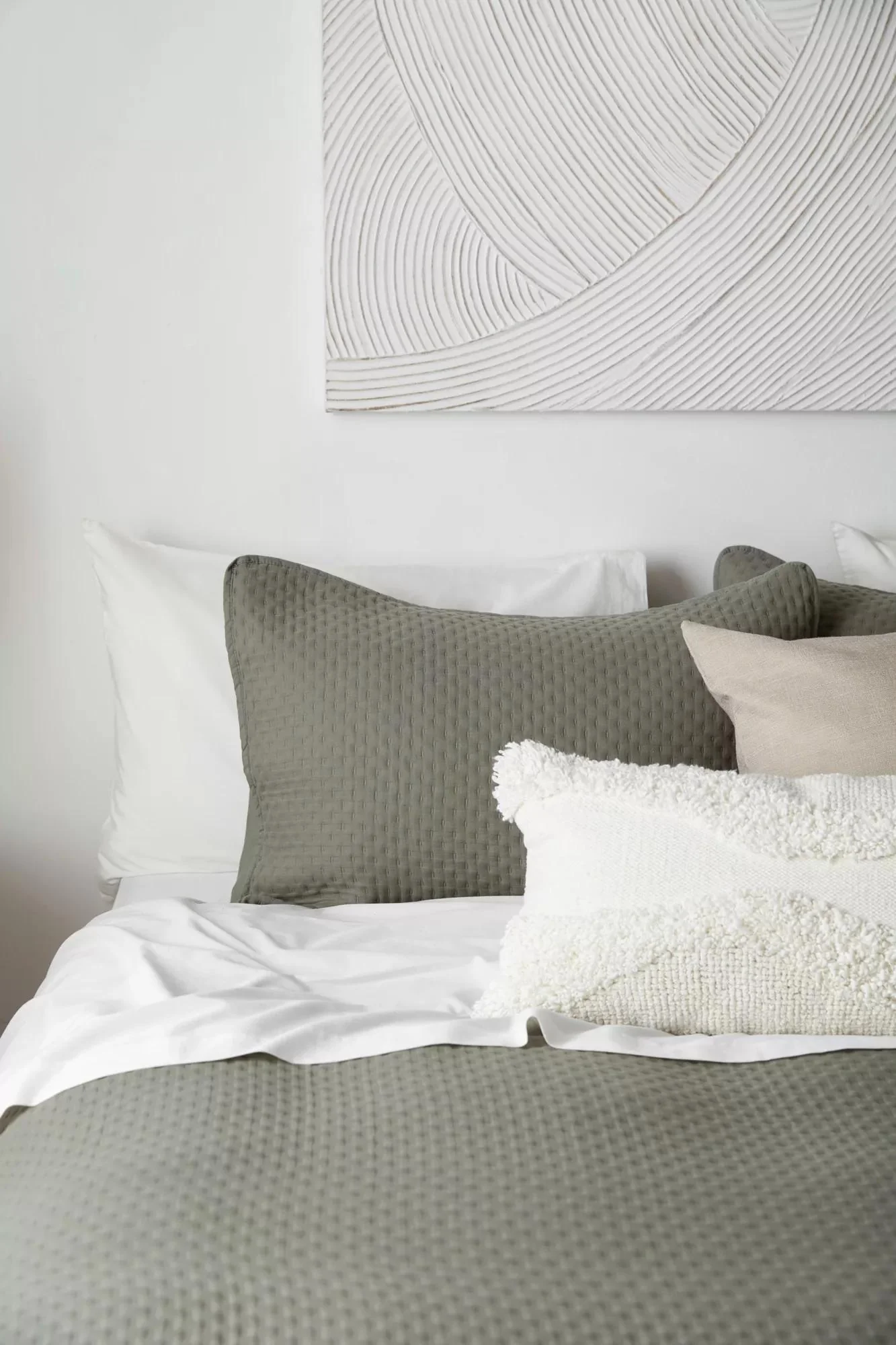 Green Nash Collection - 3-Piece Coverlet Set - Image 3