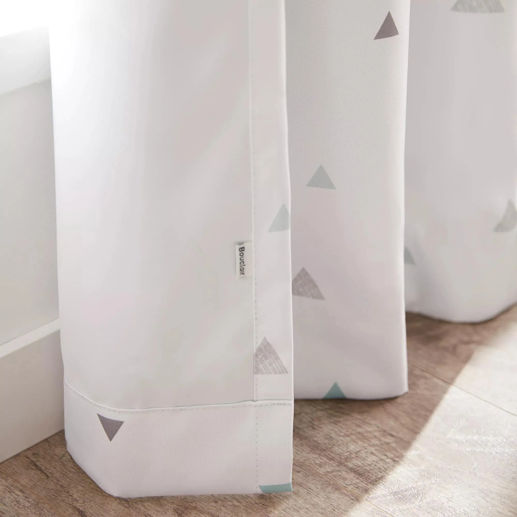 Neida Blackout Curtain - Image 4