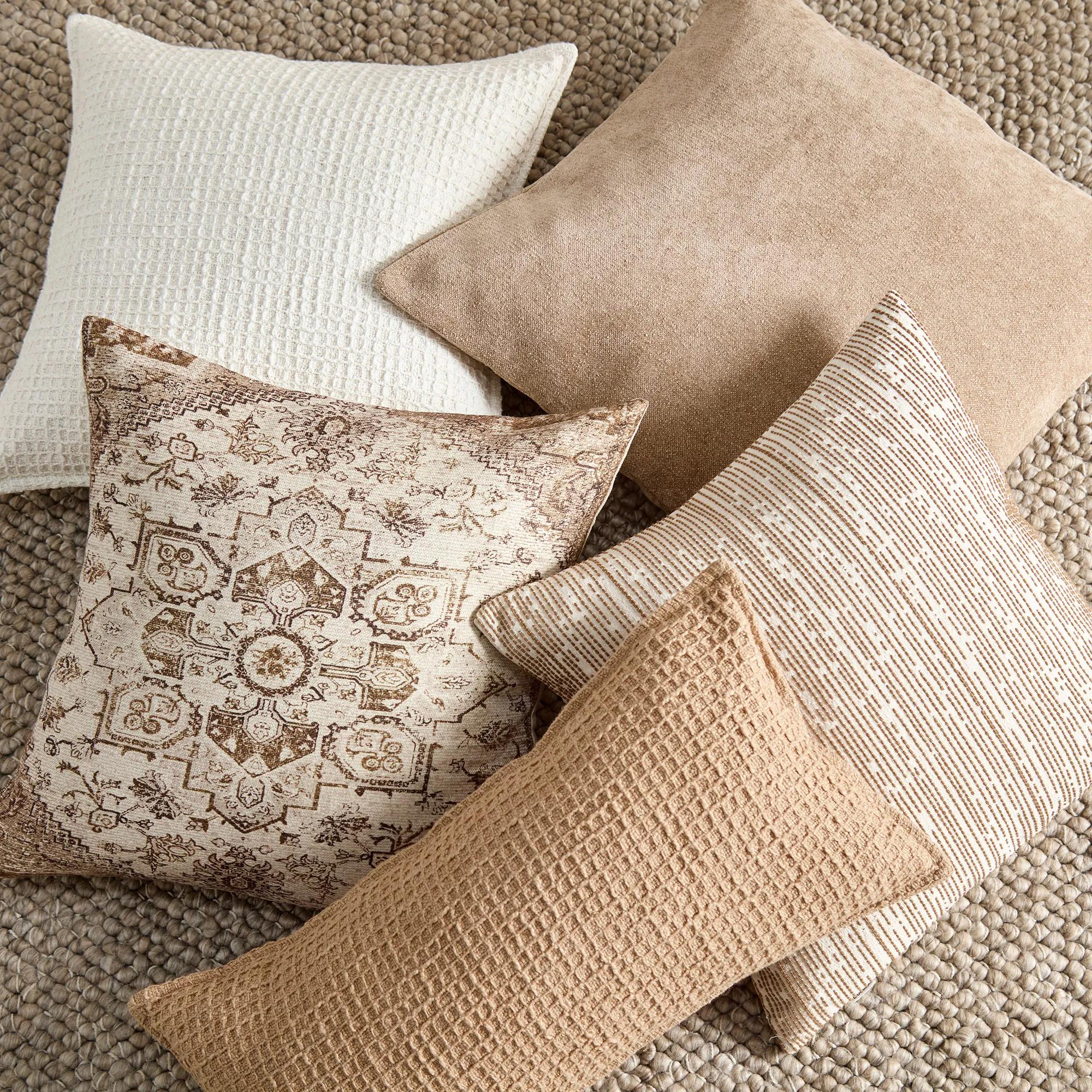 Gladys Decorative Pillow - Image 2