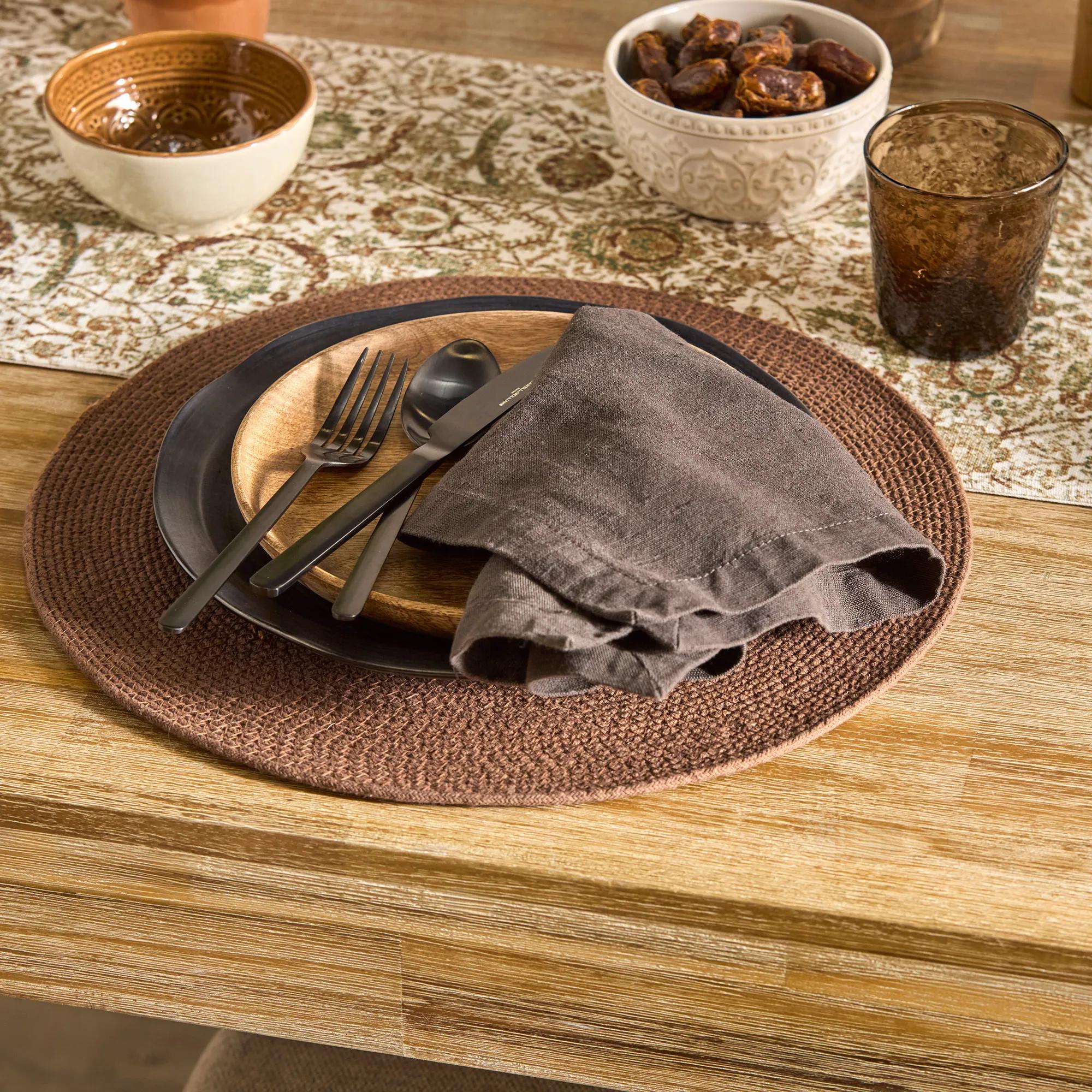 Pattern Table Runner - Image 5