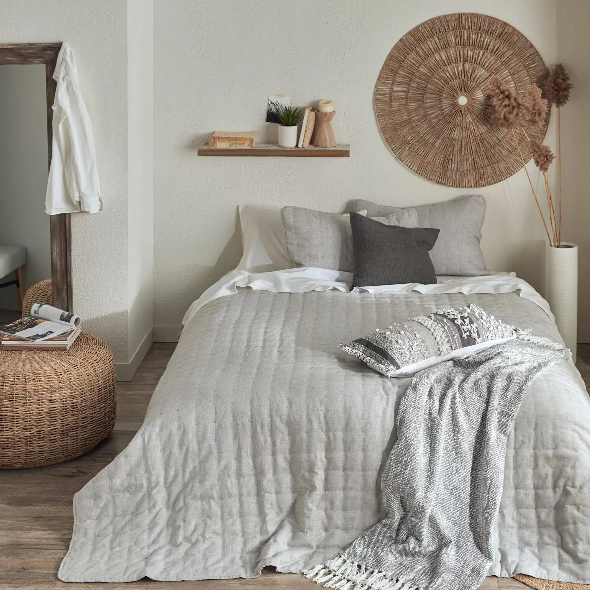 Grey Quin Collection - 3-Piece Coverlet Set - Image 4