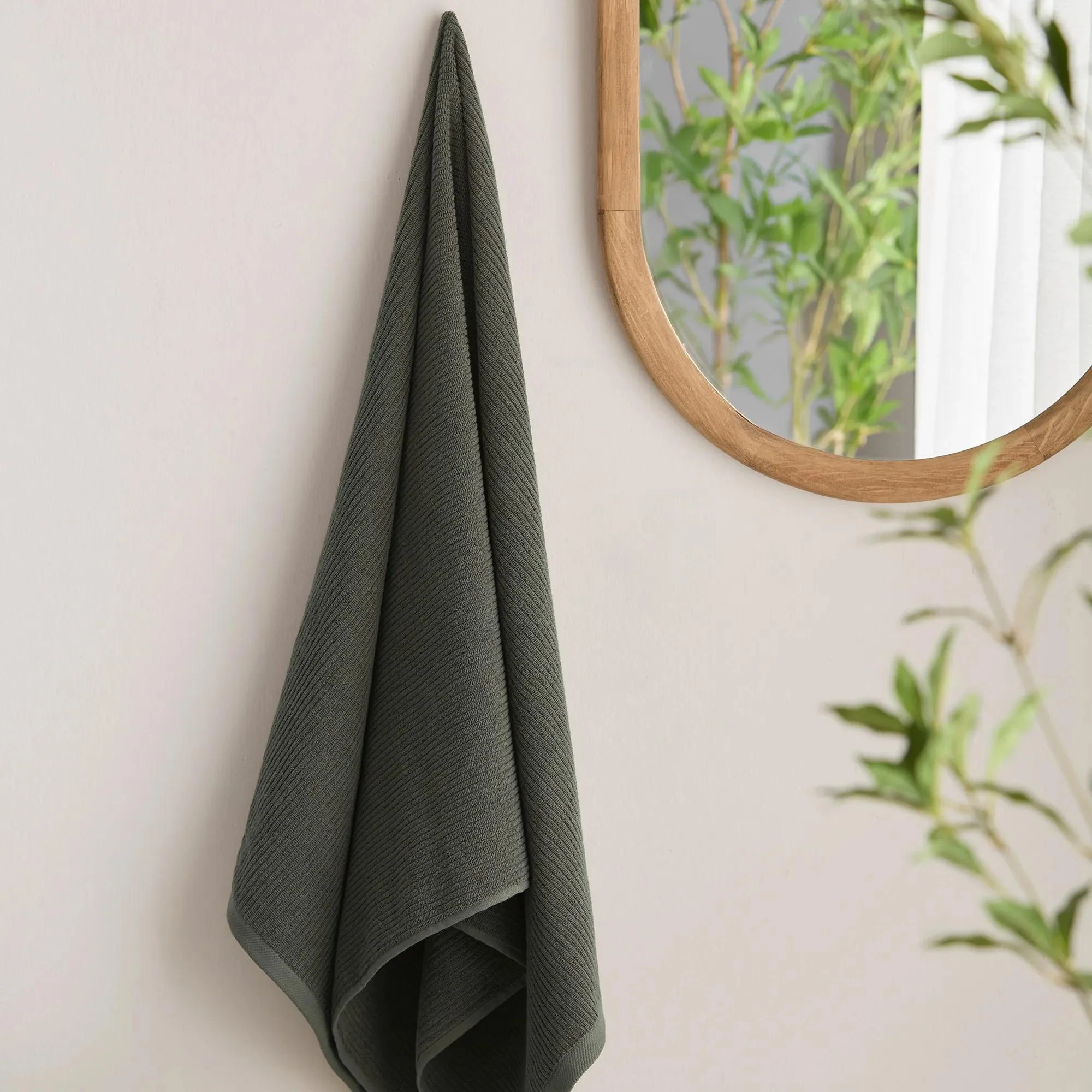 Ribbed Bath Towel - Image 2