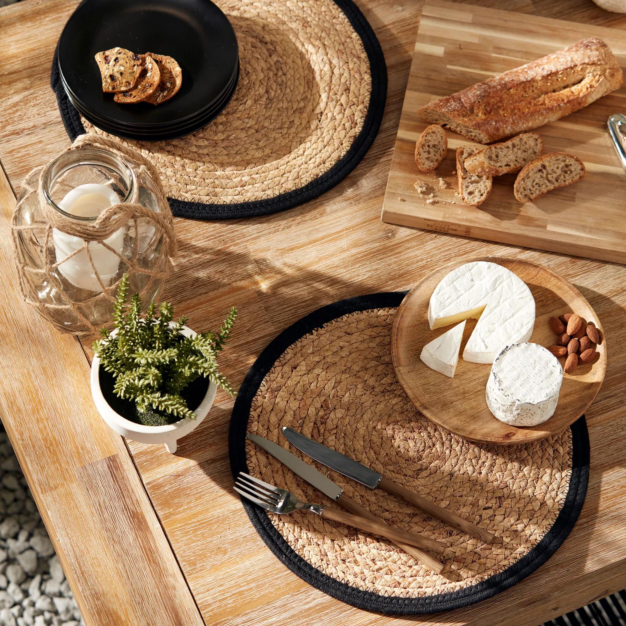 Round Natural Fiber Placemat - Image 3