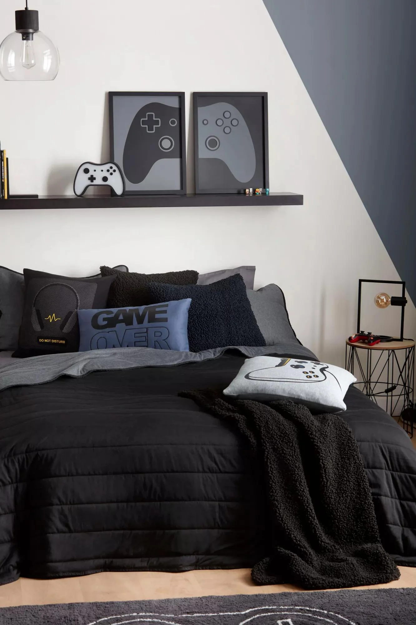 Set of 2 Controller Wall Art - Image 4
