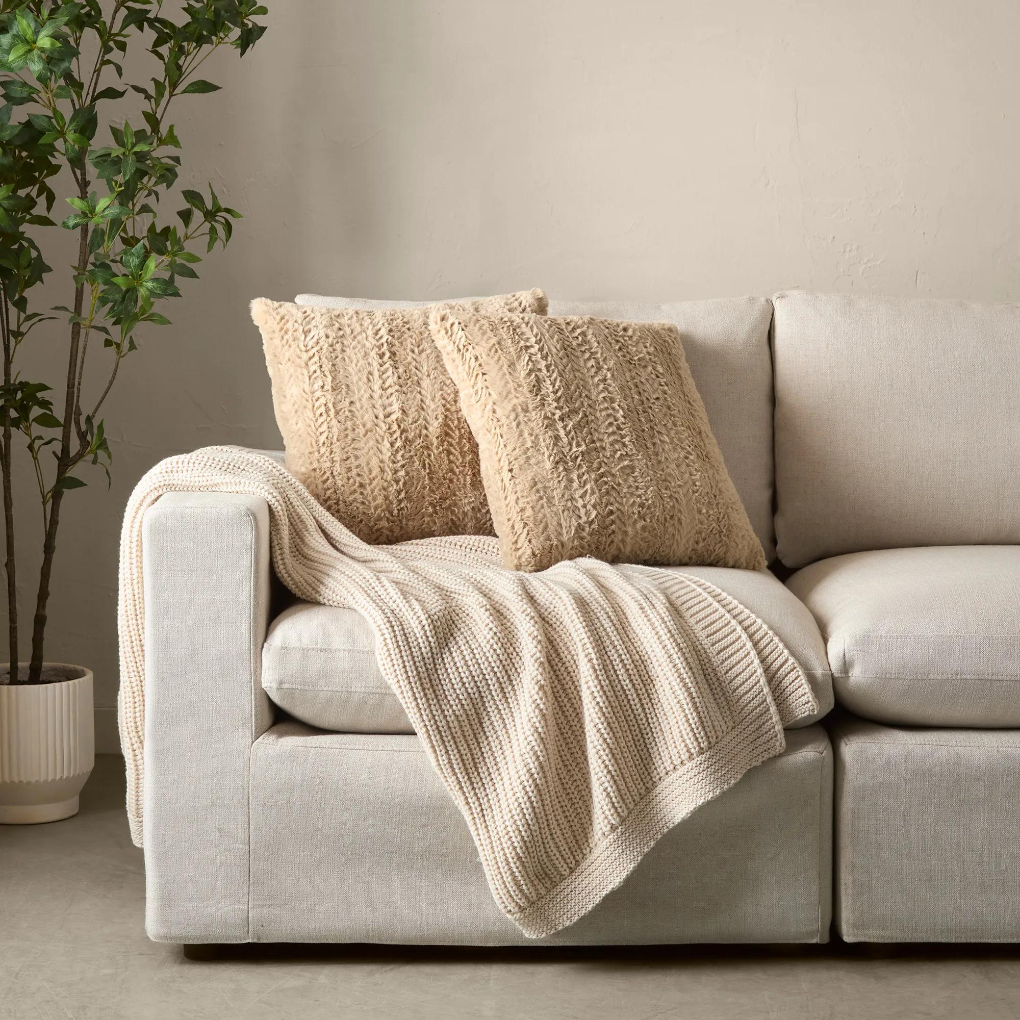 Beige Set of 2 Ellyn Decorative Pillow - Image 10