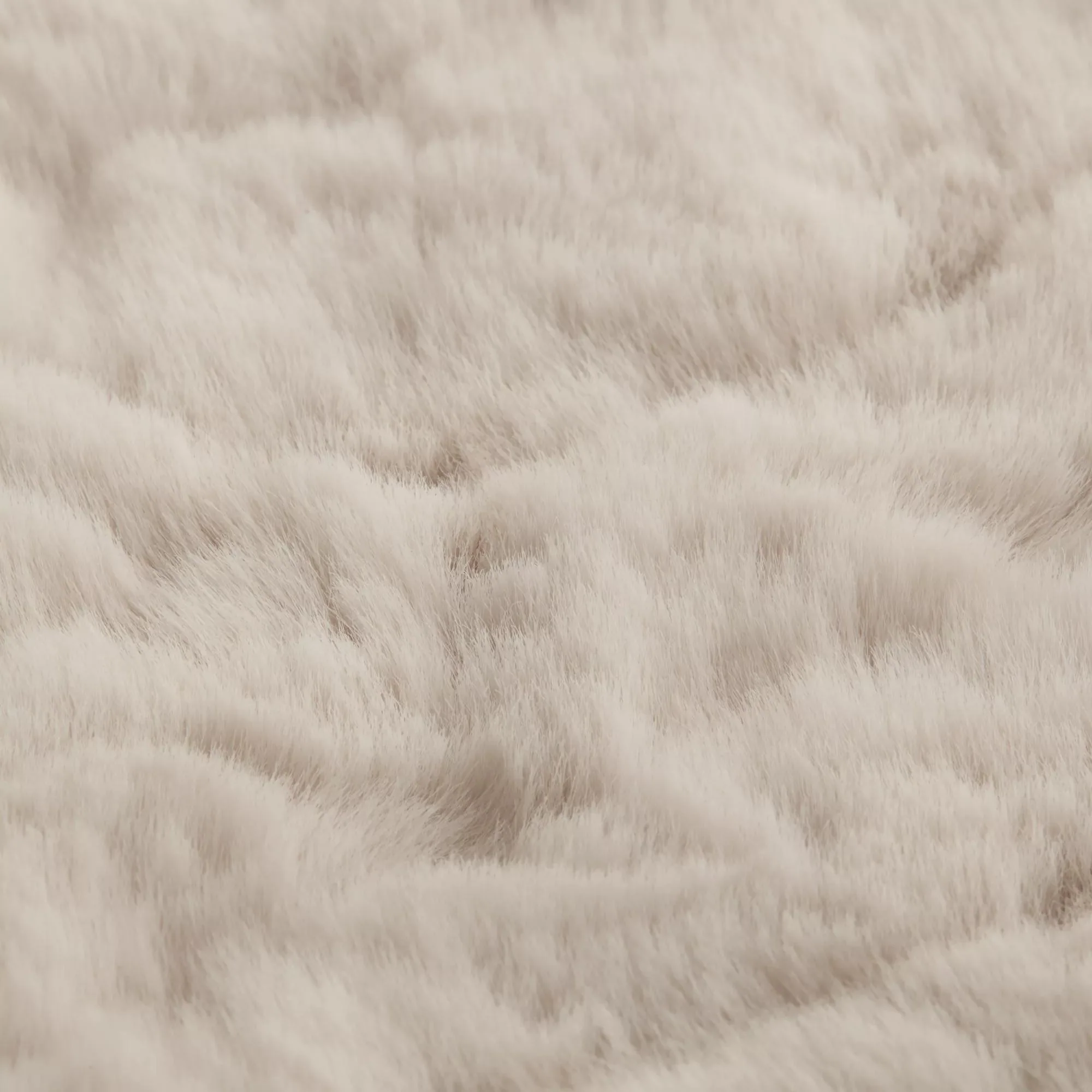 Oatmeal Sheep Faux Fur Throw - Image 6