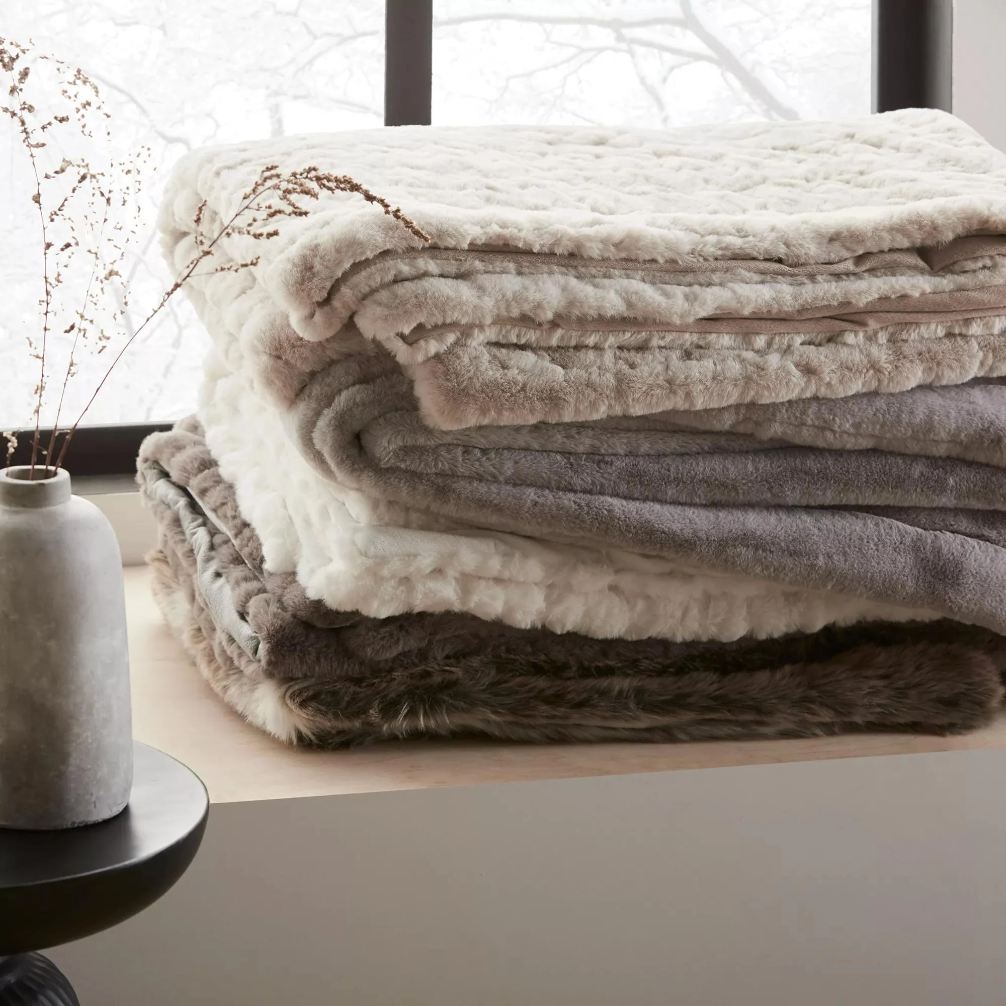 White Sheep Faux Fur Throw - Image 5