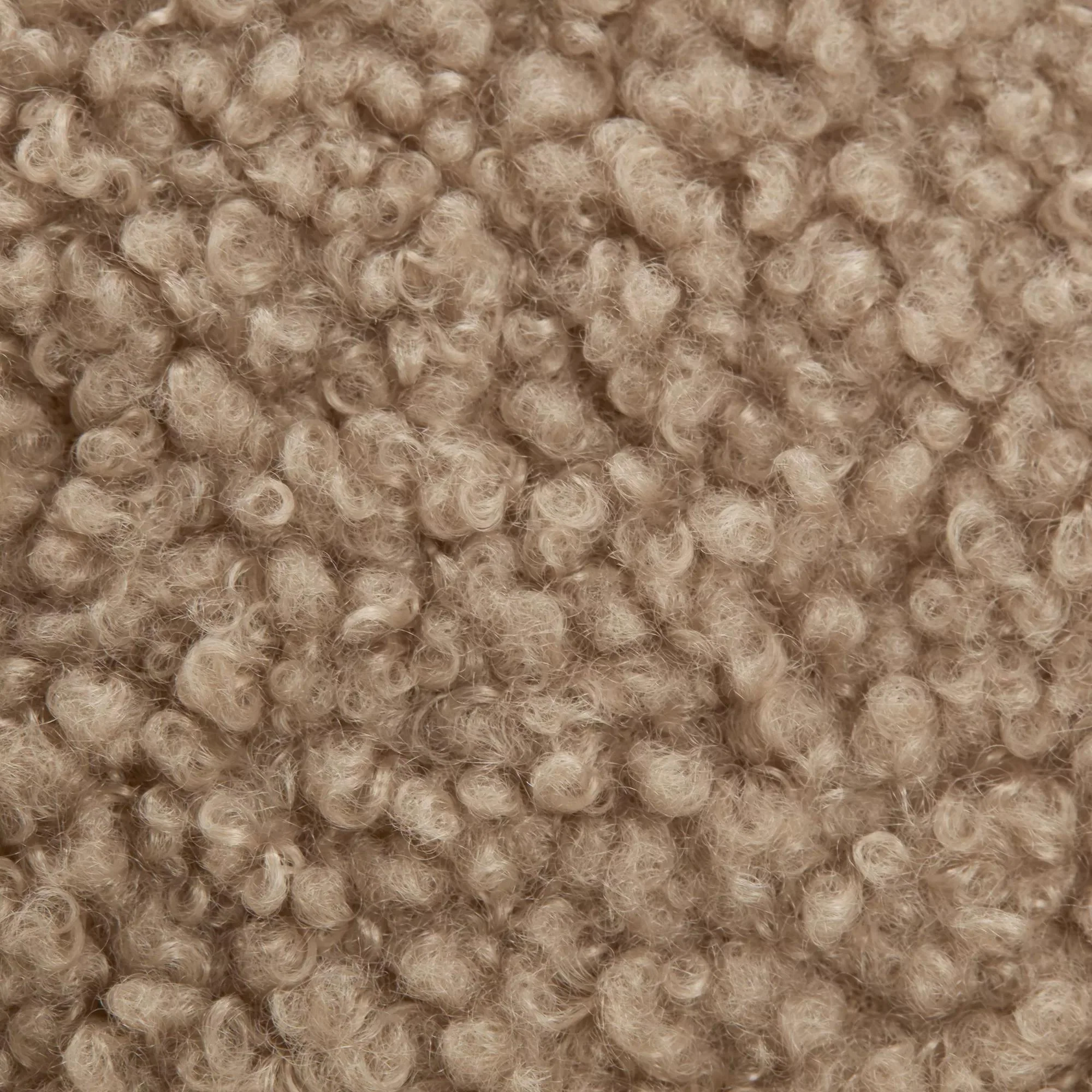 Sherpa Bear-Shaped Chair - Image 10