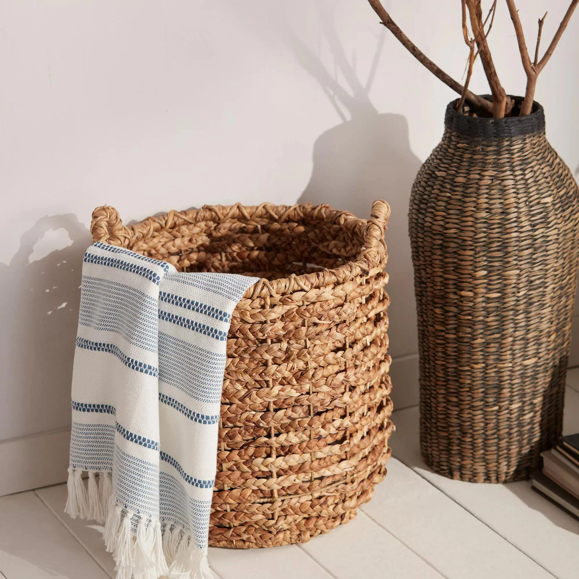 Water Hyacinth Basket - Image 4