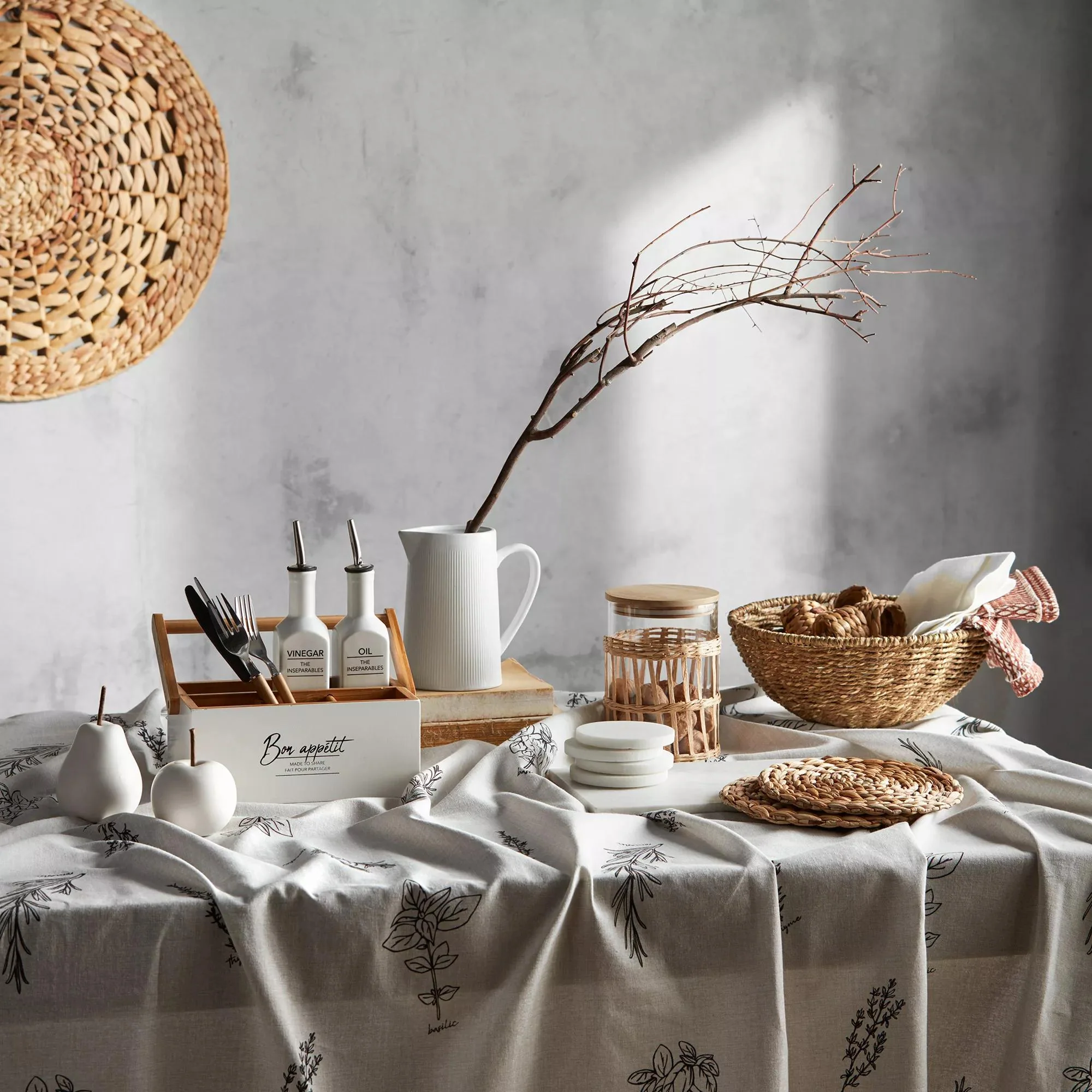 Water Hyacinth Round Placemat - Image 3