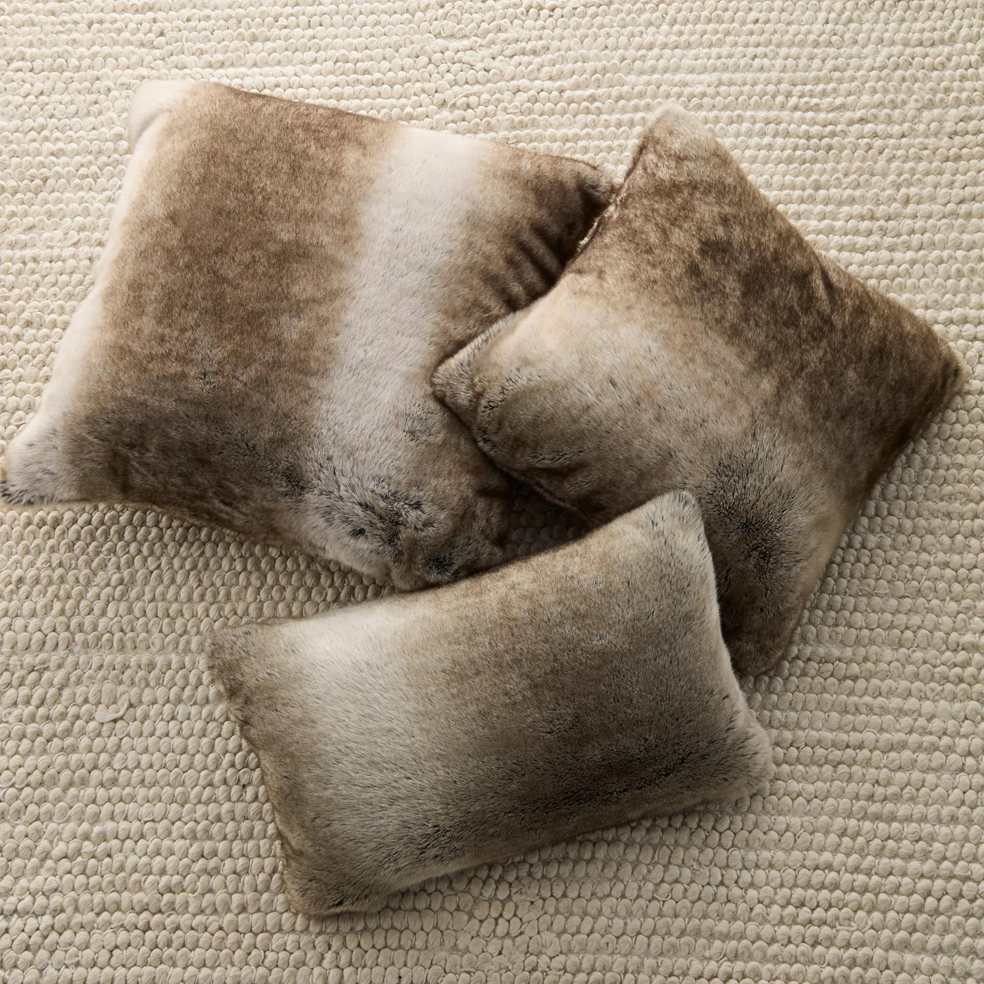 Wolf Faux Fur Decorative Pillow - Image 2