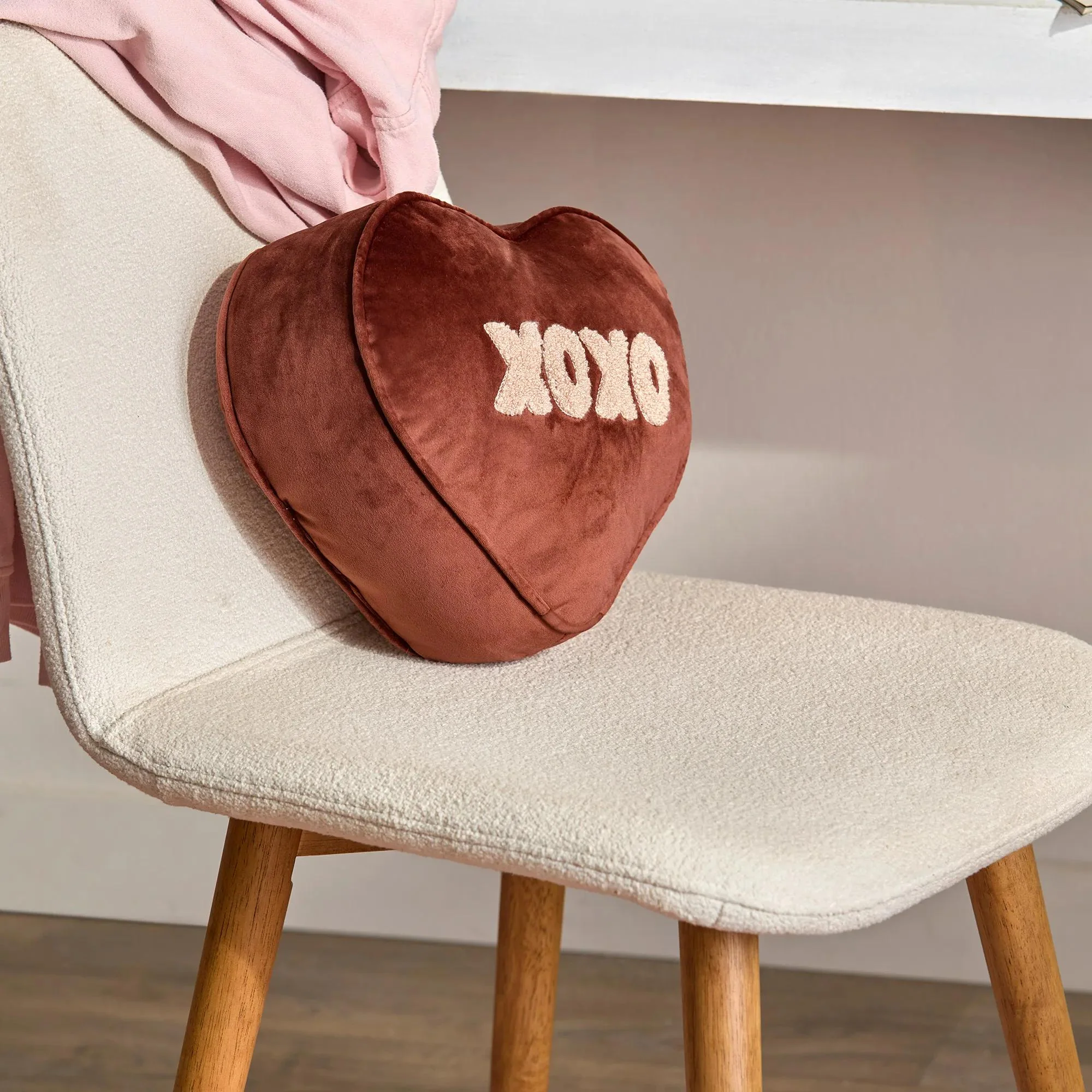 XOXO Decorative Heart Cushion - Image 2